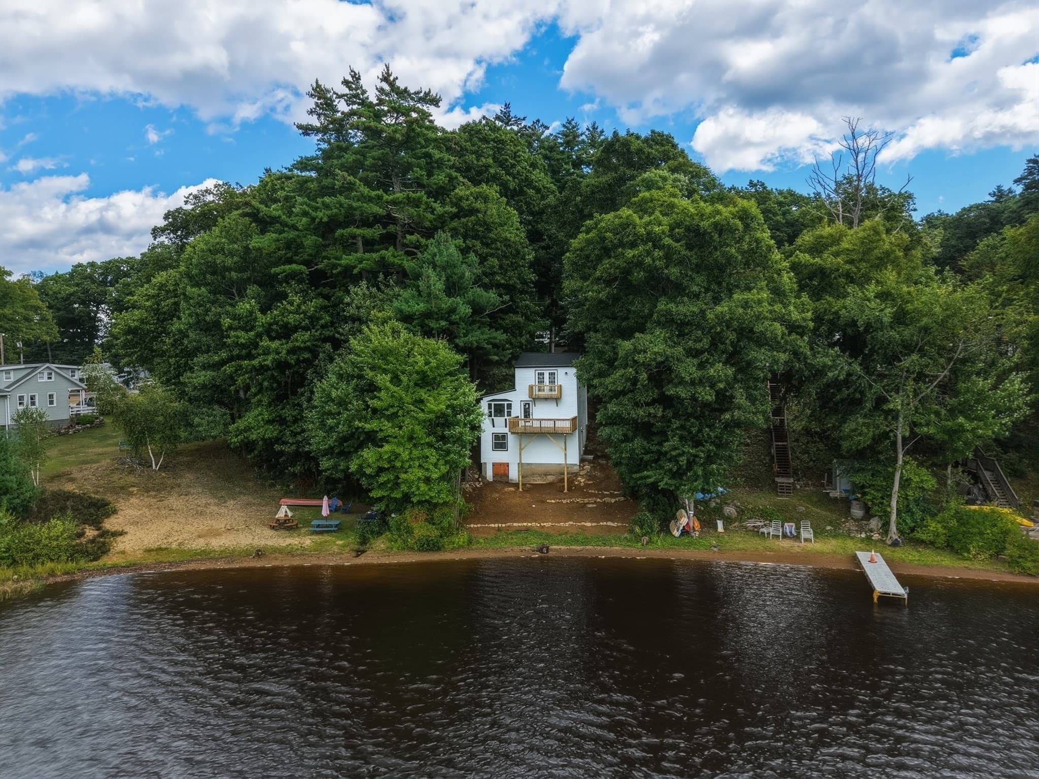 73 Cubles Dr, Brimfield MA 01010