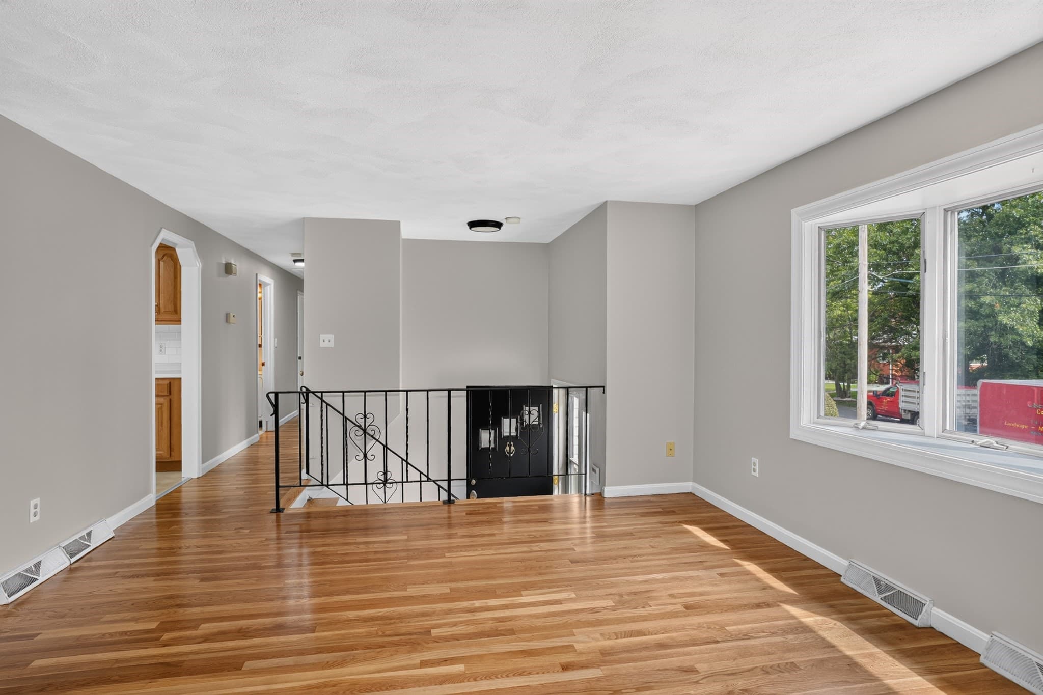 Single Family Residence at 14 Fred St, Burlington MA 01803, Burlington, photo 9 of 36