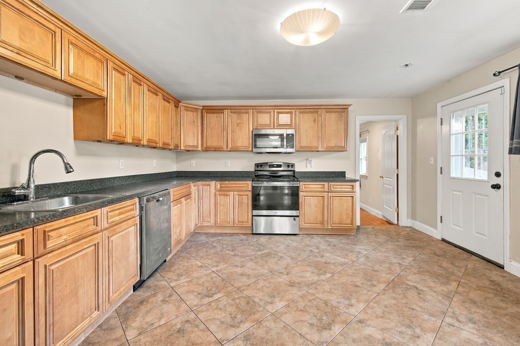 Single Family Residence at 19 Waleco Rd, Brockton MA 02302, Brockton, photo 16 of 41