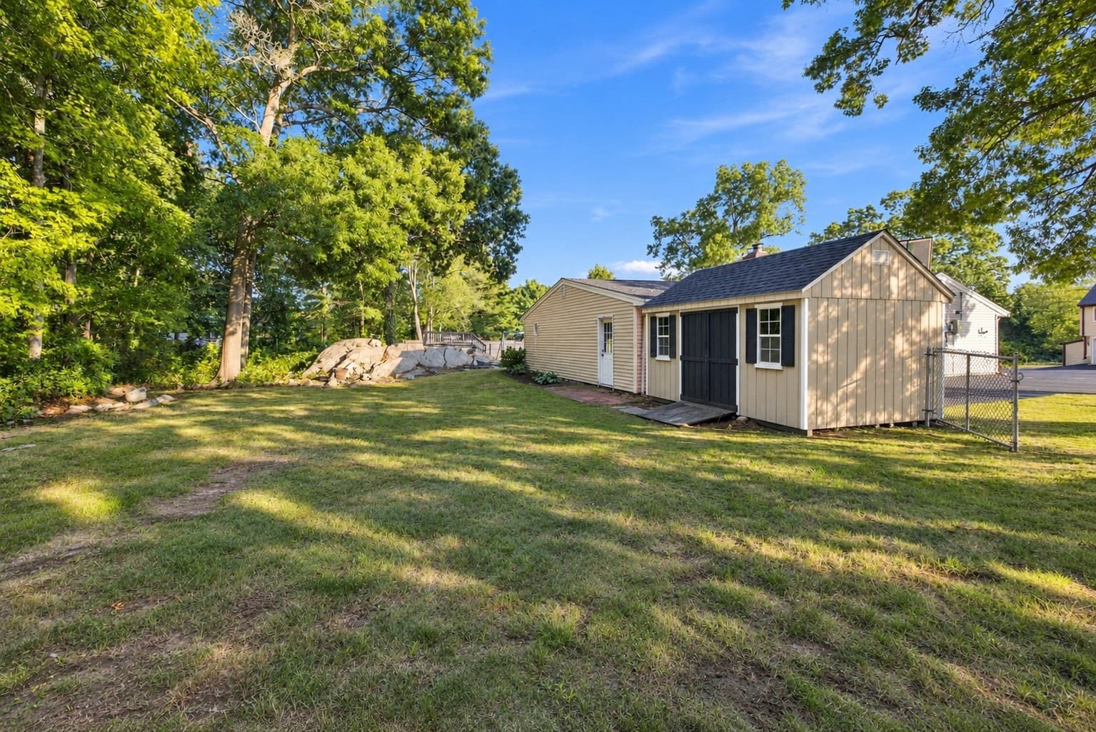 Single Family Residence at 19 Waleco Rd, Brockton MA 02302, Brockton, photo 32 of 41