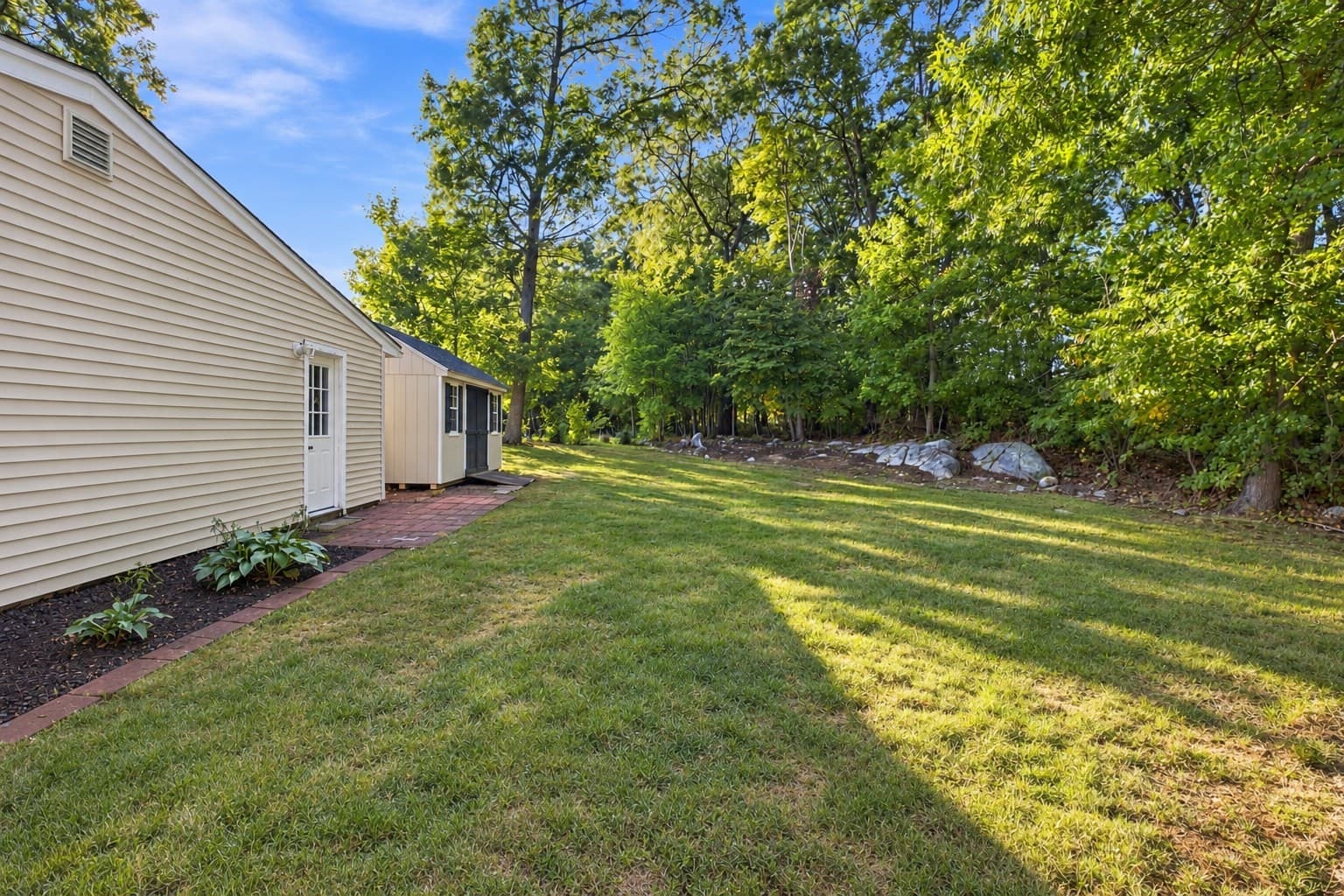 Single Family Residence at 19 Waleco Rd, Brockton MA 02302, Brockton, photo 34 of 41