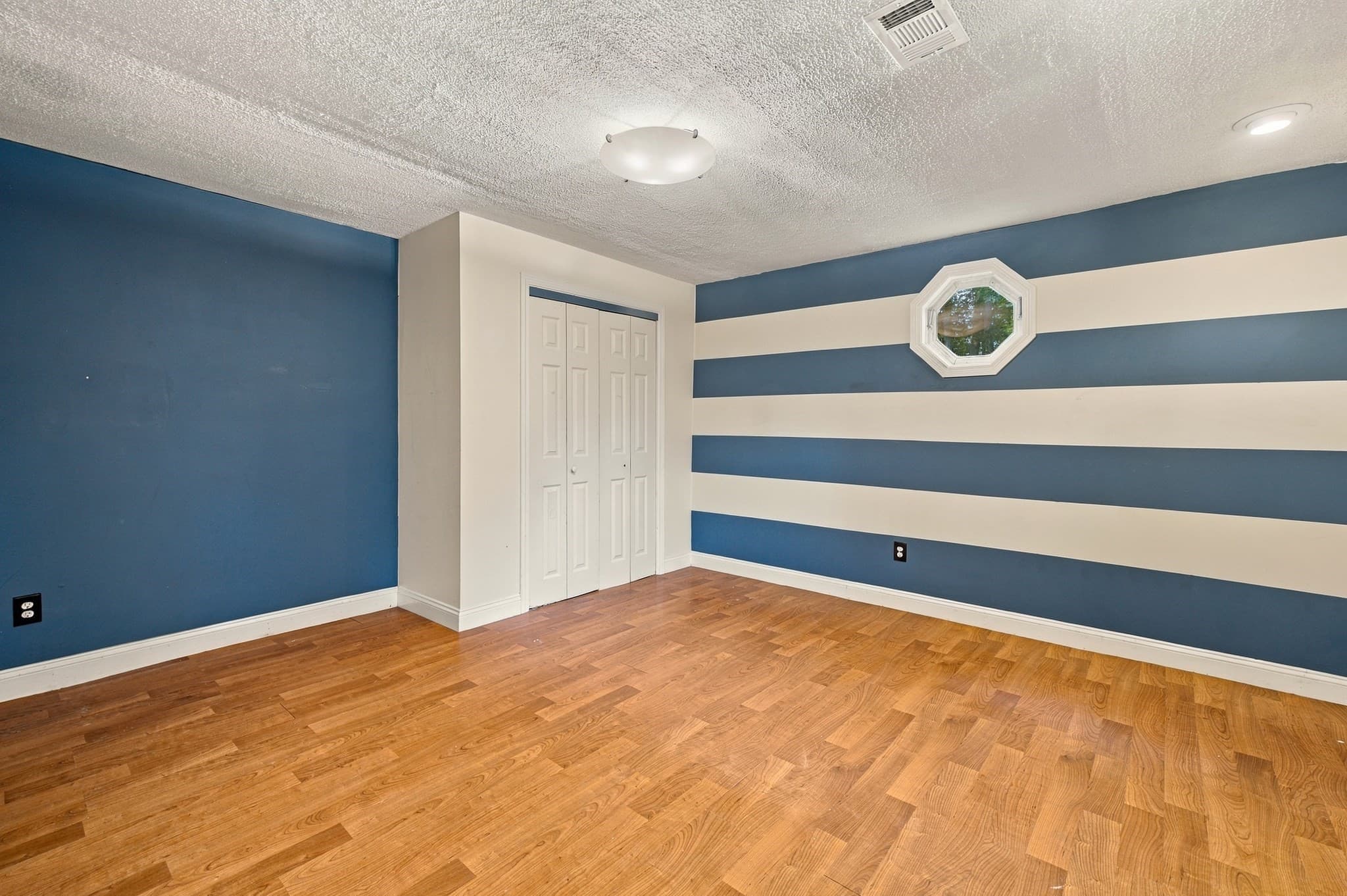 Single Family Residence at 19 Waleco Rd, Brockton MA 02302, Brockton, photo 18 of 41