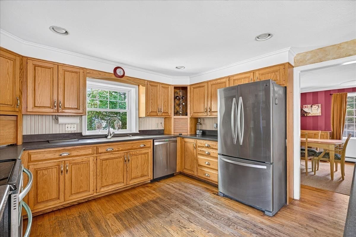 Single Family Residence at 20 Tara Dr, Pembroke MA 02359, photo 13 of 40
