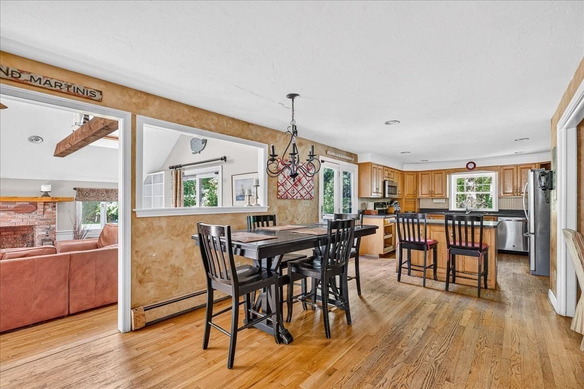 Single Family Residence at 20 Tara Dr, Pembroke MA 02359, photo 18 of 40