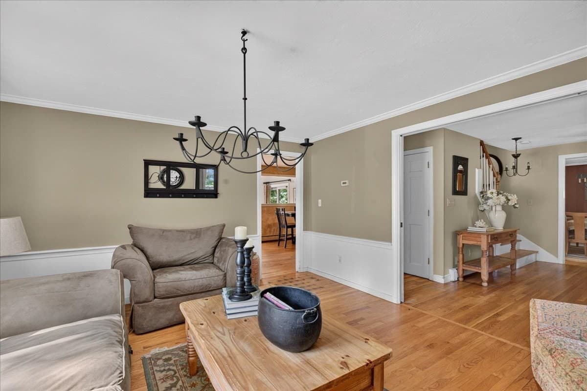 Single Family Residence at 20 Tara Dr, Pembroke MA 02359, photo 8 of 40