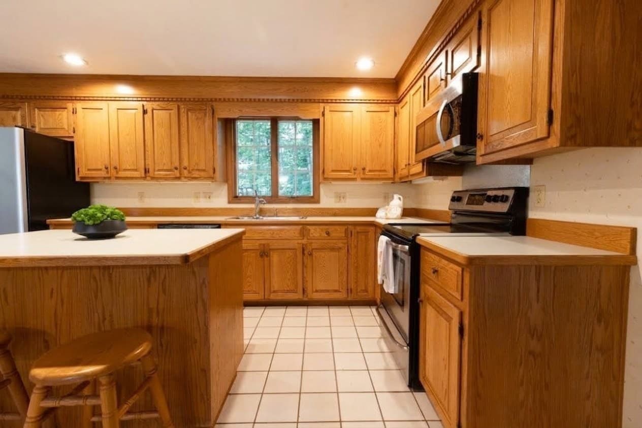 Single Family Residence at 4 Mead Circle, Lexington MA 02420, Lexington, photo 6 of 30