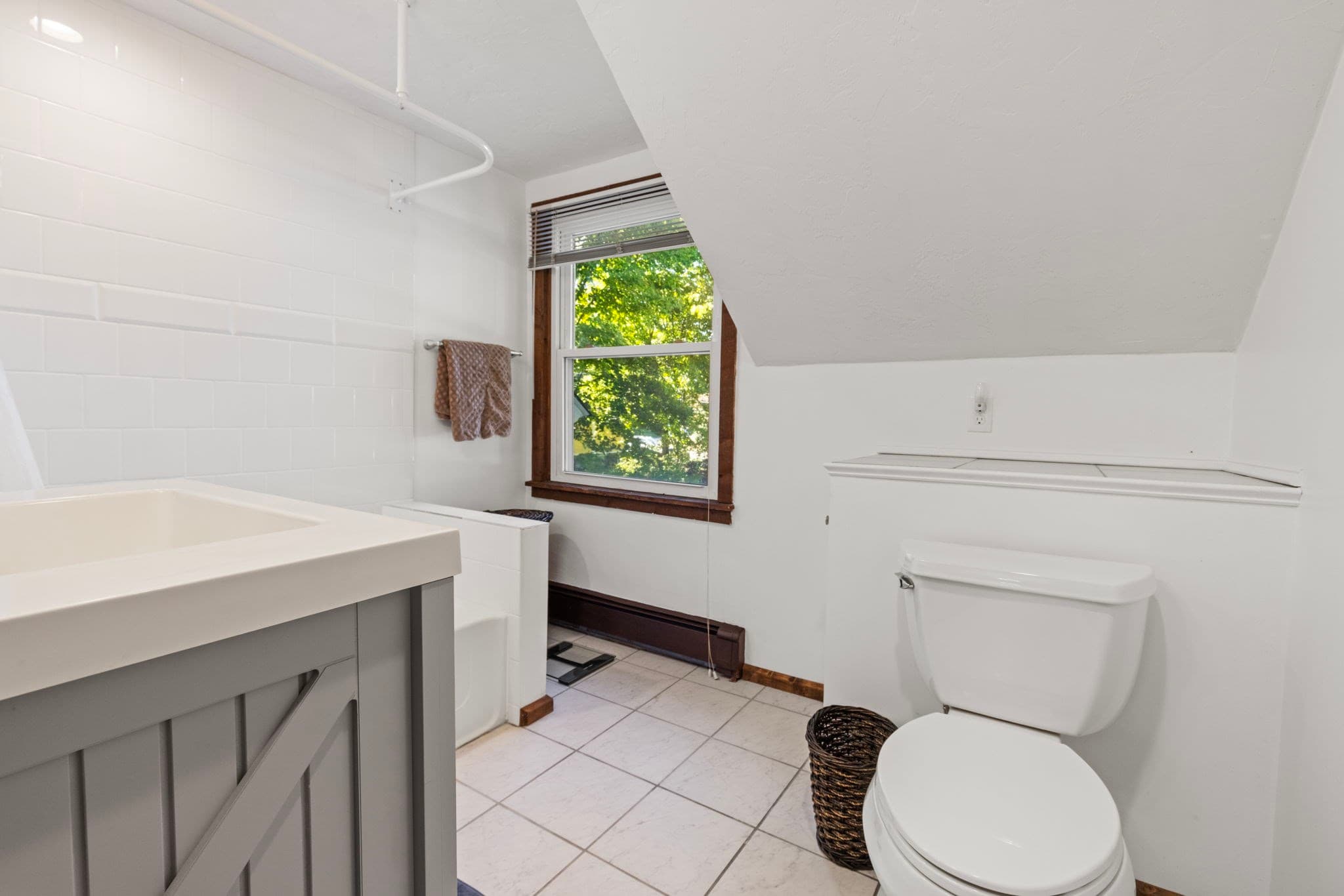 Condominium at 226 County St # A, Attleboro MA 02703, Attleboro, photo 28 of 40