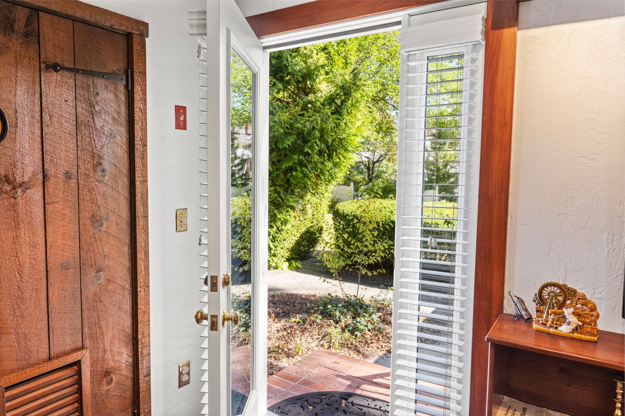 Condominium at 226 County St # A, Attleboro MA 02703, Attleboro, photo 37 of 40