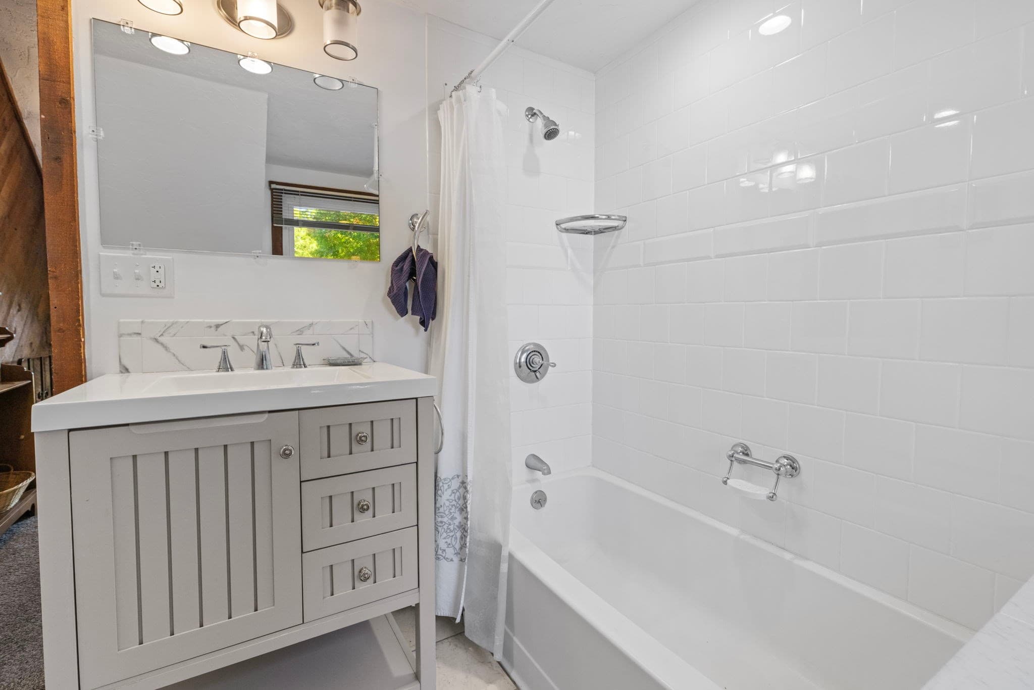 Condominium at 226 County St # A, Attleboro MA 02703, Attleboro, photo 29 of 40