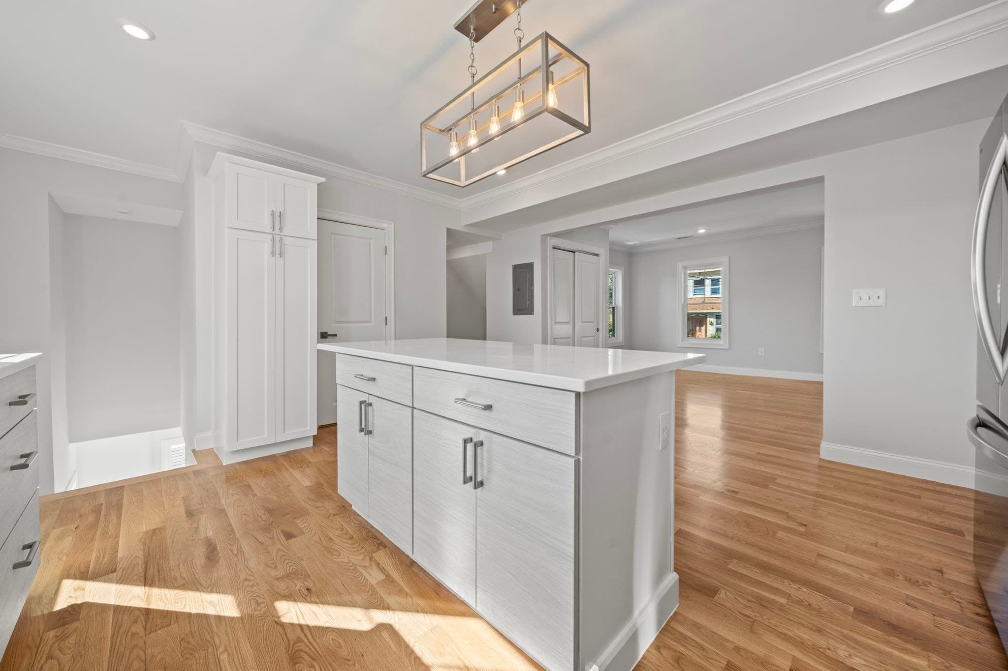 Condominium at 62 Pleasant St # 2, Winthrop MA 02152, Winthrop, photo 7 of 37