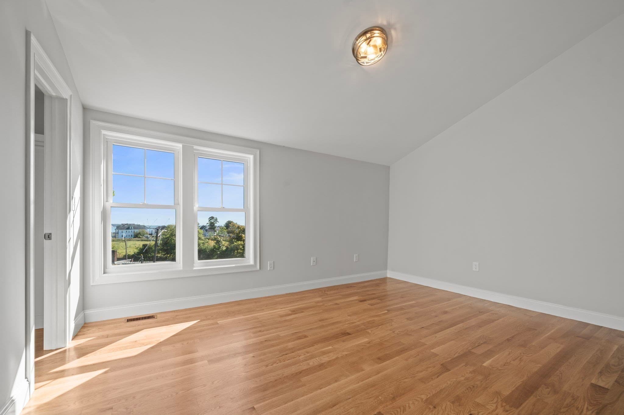 Condominium at 62 Pleasant St # 2, Winthrop MA 02152, Winthrop, photo 15 of 37