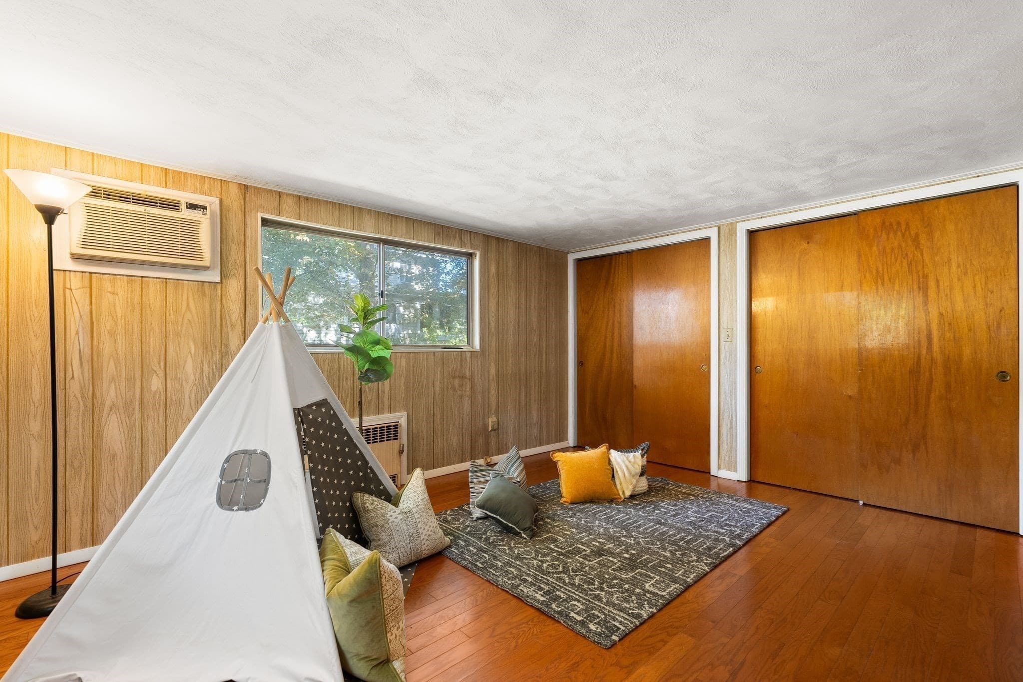 Single Family Residence at 51 Iroquois Road, Arlington MA 02476, Arlington, photo 19 of 34