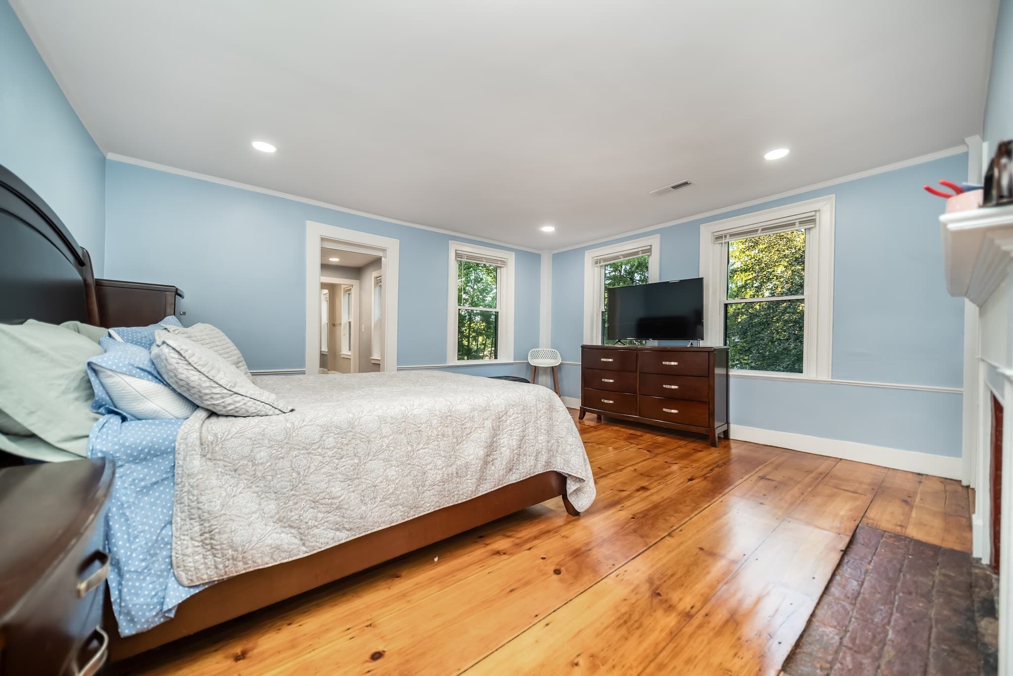 Single Family Residence at 20 Harnden St, Wilmington MA 01887, Wilmington, photo 20 of 42