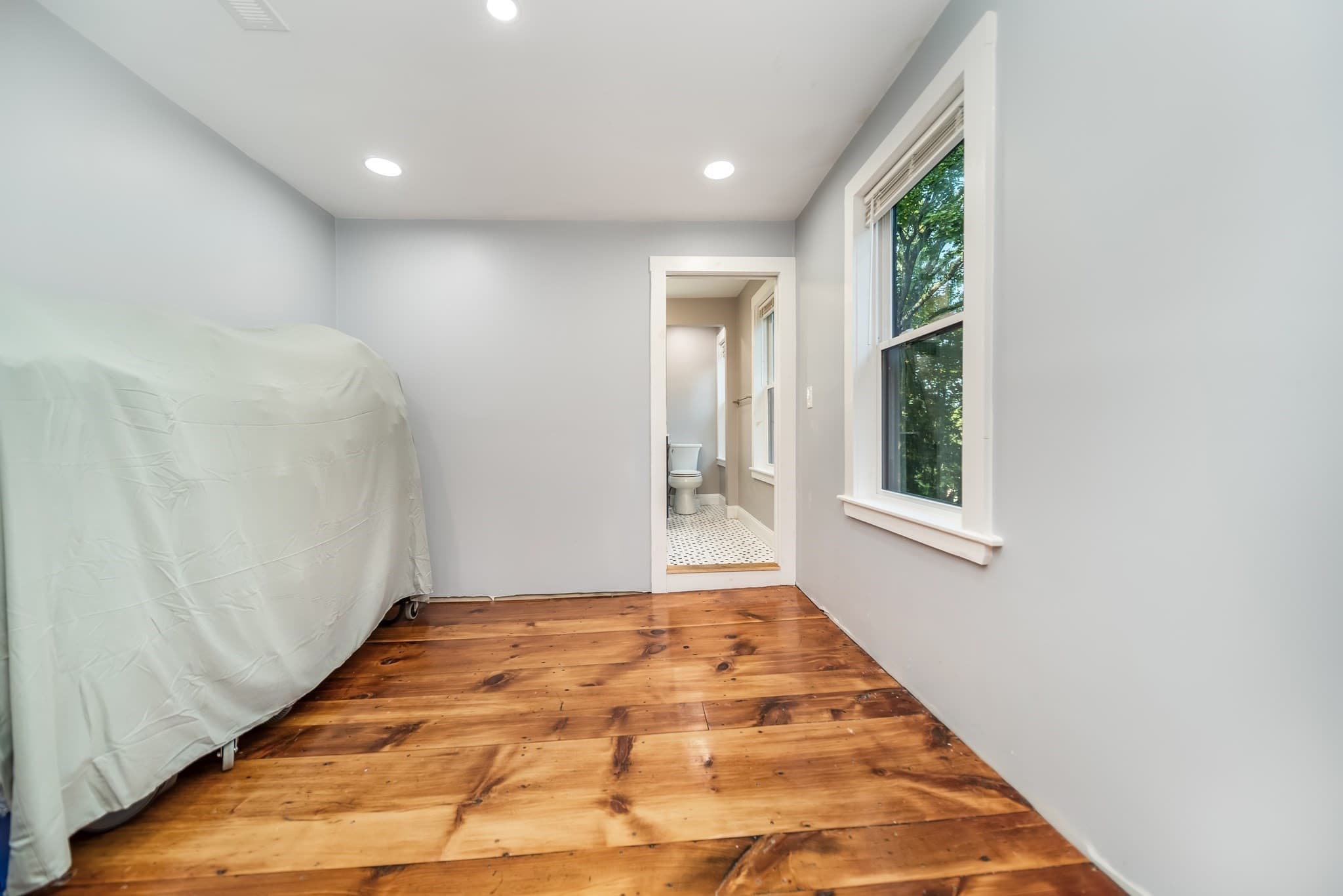 Single Family Residence at 20 Harnden St, Wilmington MA 01887, Wilmington, photo 29 of 42