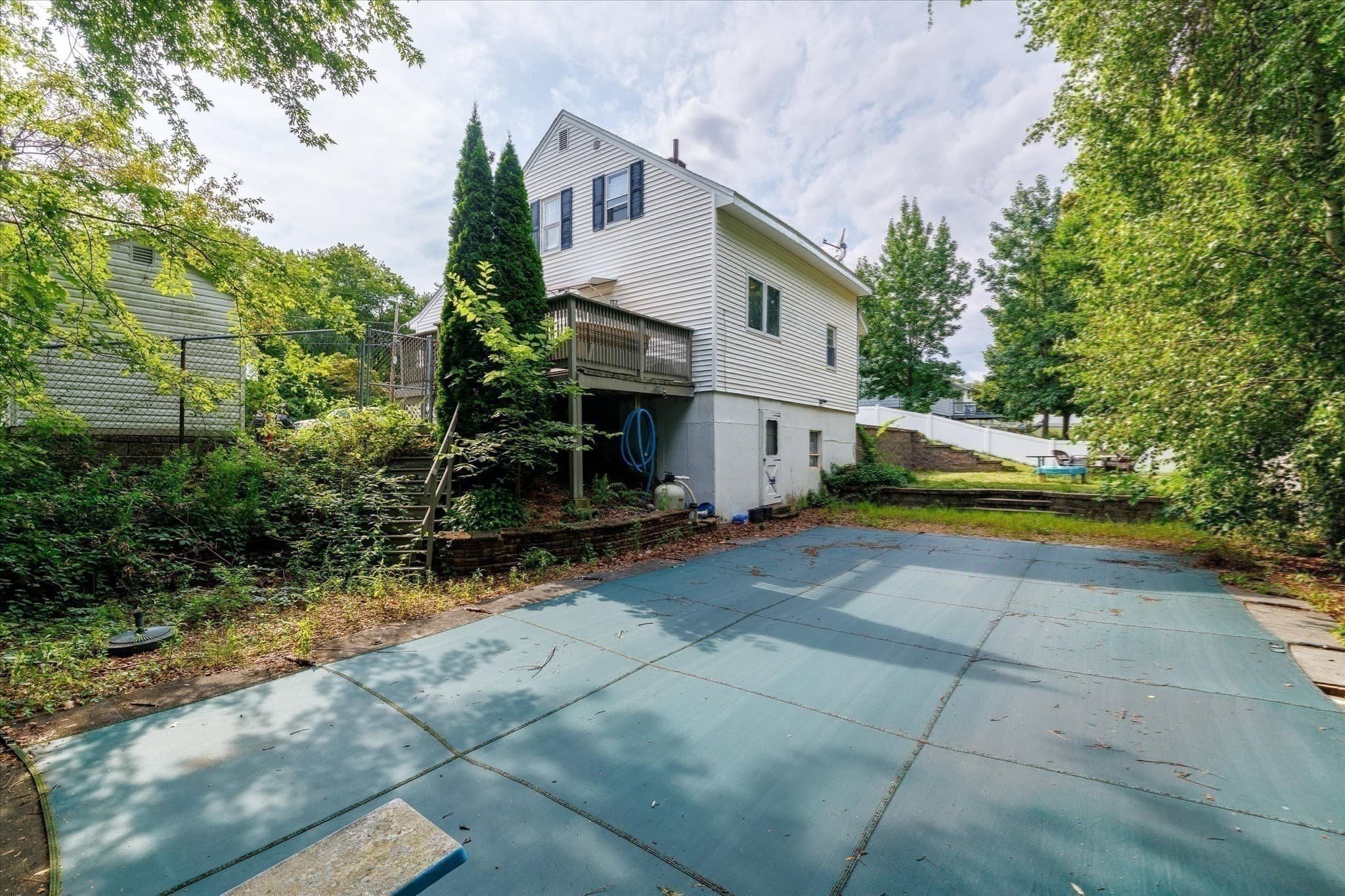 Single Family Residence at 22 Oneida, Worcester MA 01606, Worcester, photo 24 of 27