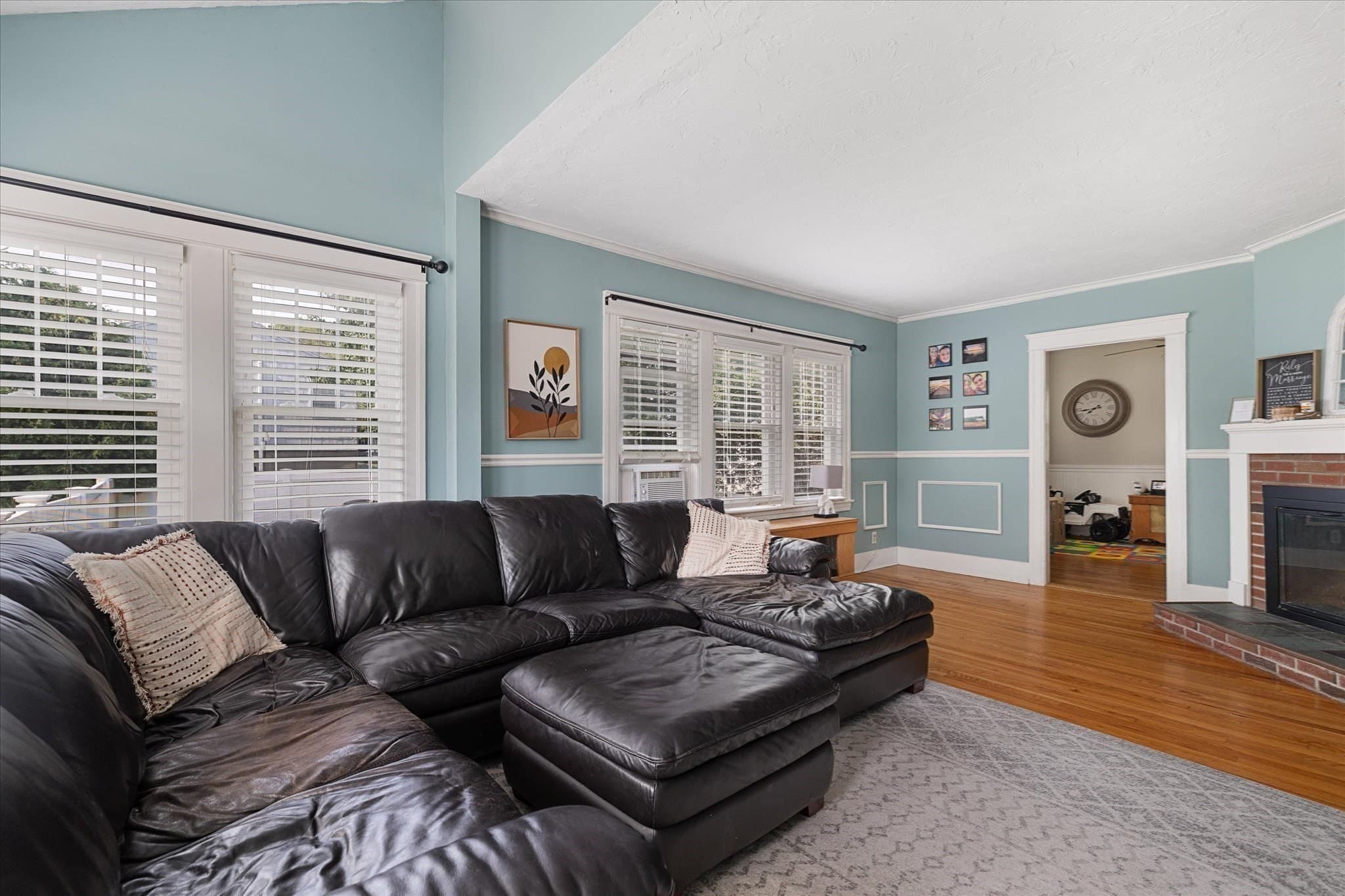 Single Family Residence at 22 Oneida, Worcester MA 01606, Worcester, photo 10 of 27