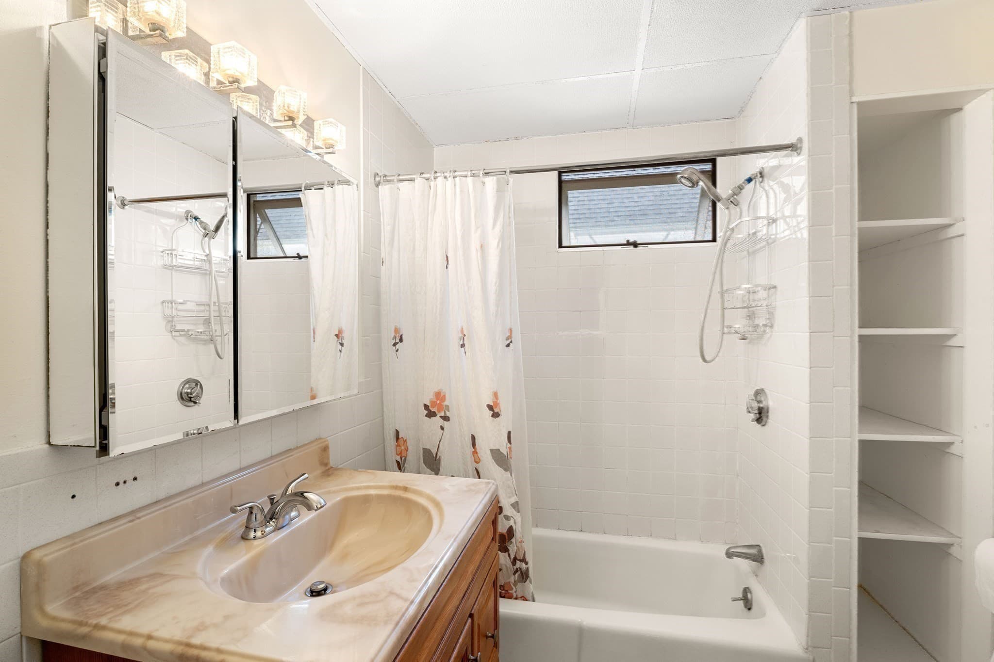 2 Family - 2 Units Up/Down at 99 Farragut Rd., Swampscott MA 01907, Swampscott, photo 13 of 29