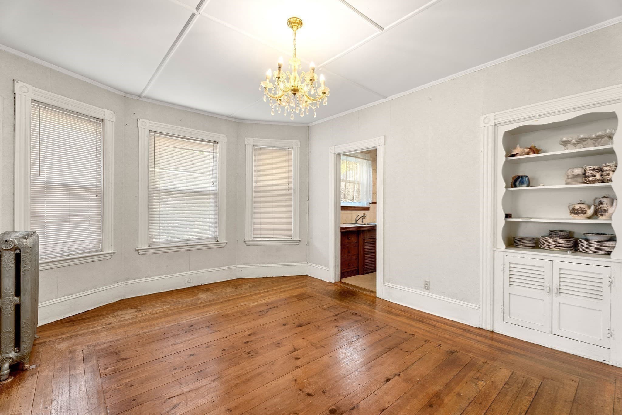 2 Family - 2 Units Up/Down at 99 Farragut Rd., Swampscott MA 01907, Swampscott, photo 7 of 29