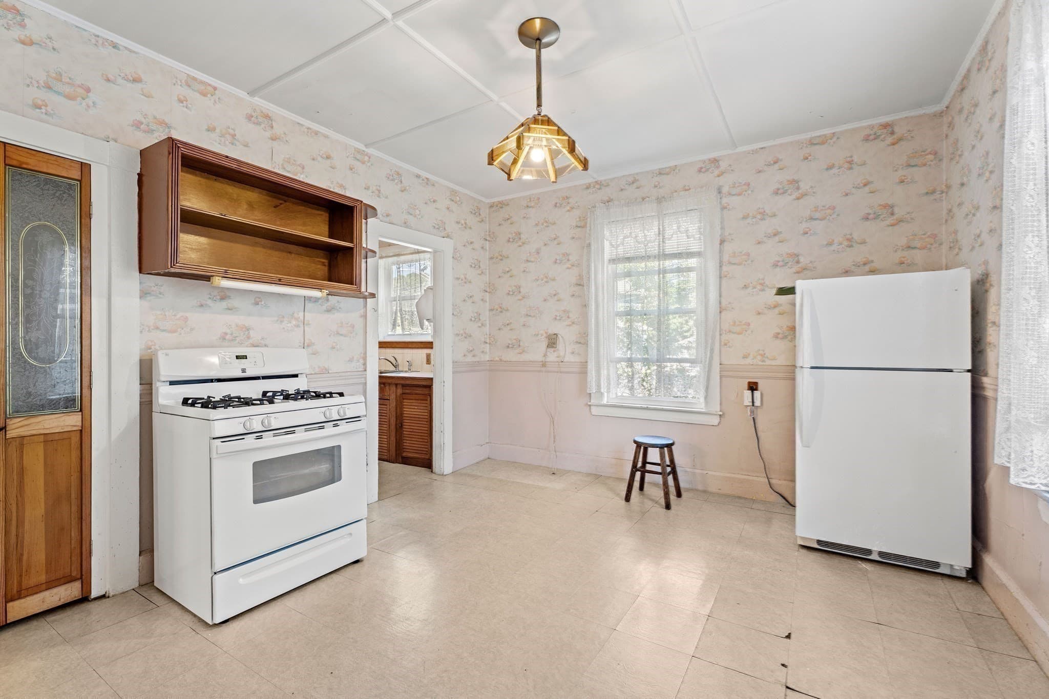 2 Family - 2 Units Up/Down at 99 Farragut Rd., Swampscott MA 01907, Swampscott, photo 11 of 29