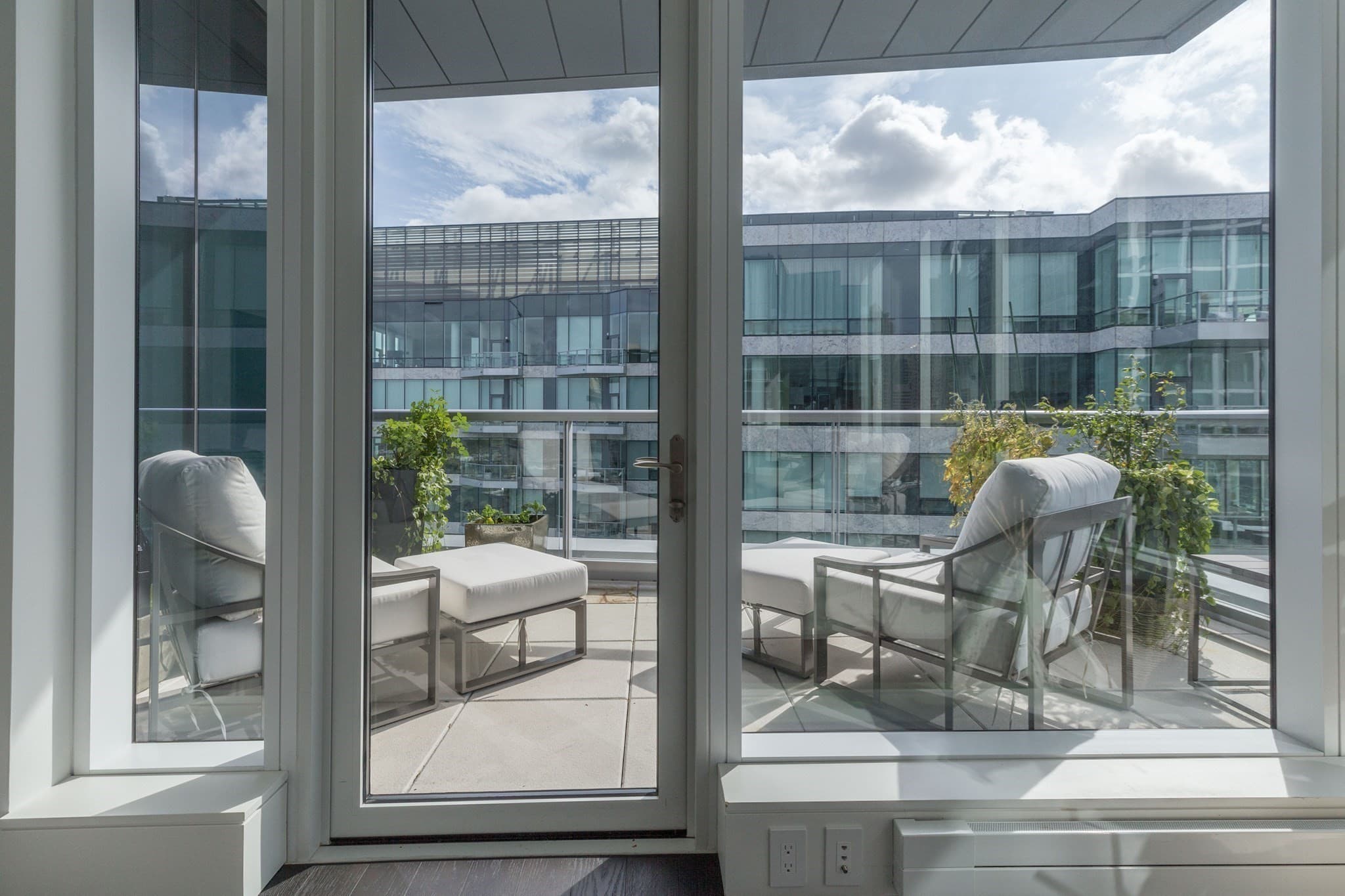 Condominium at 22 Liberty Drive, Boston MA 02210, Boston, photo 6 of 16