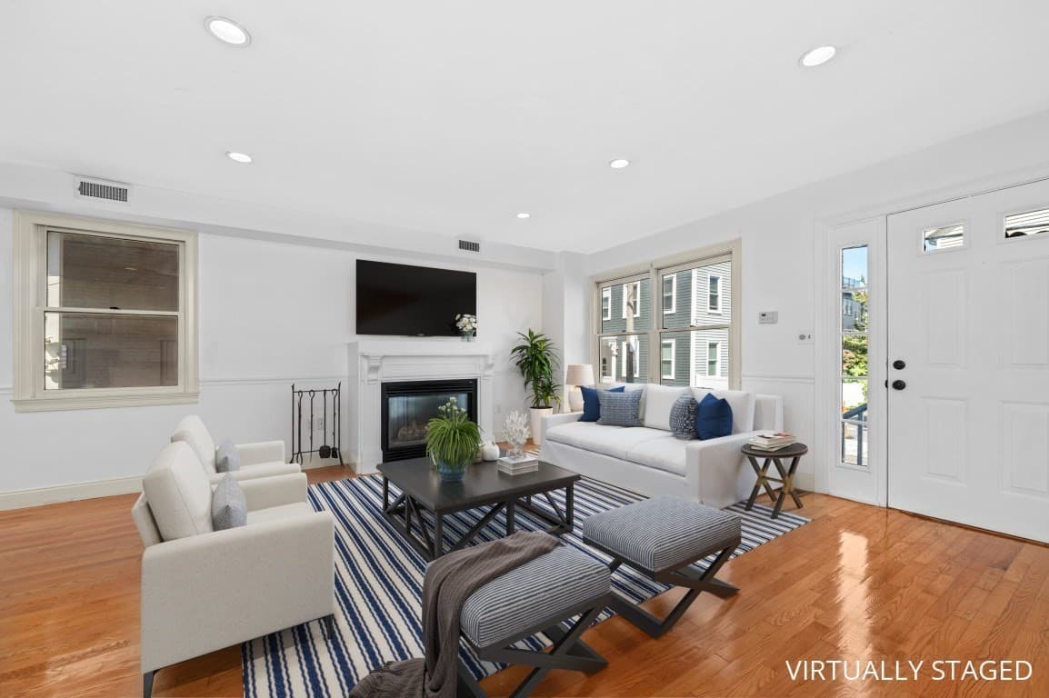 Single Family Residence at 61 Baxter St. # 61, Boston MA 02127, photo 2 of 20