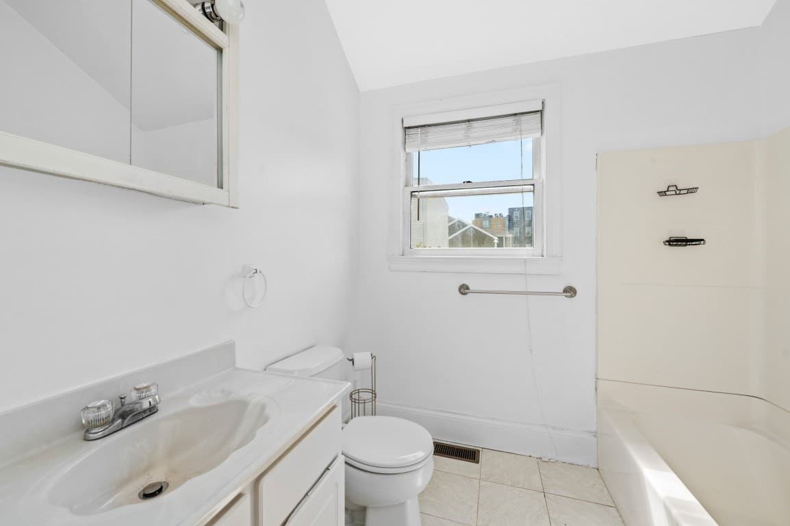 Single Family Residence at 61 Baxter St. # 61, Boston MA 02127, photo 11 of 20