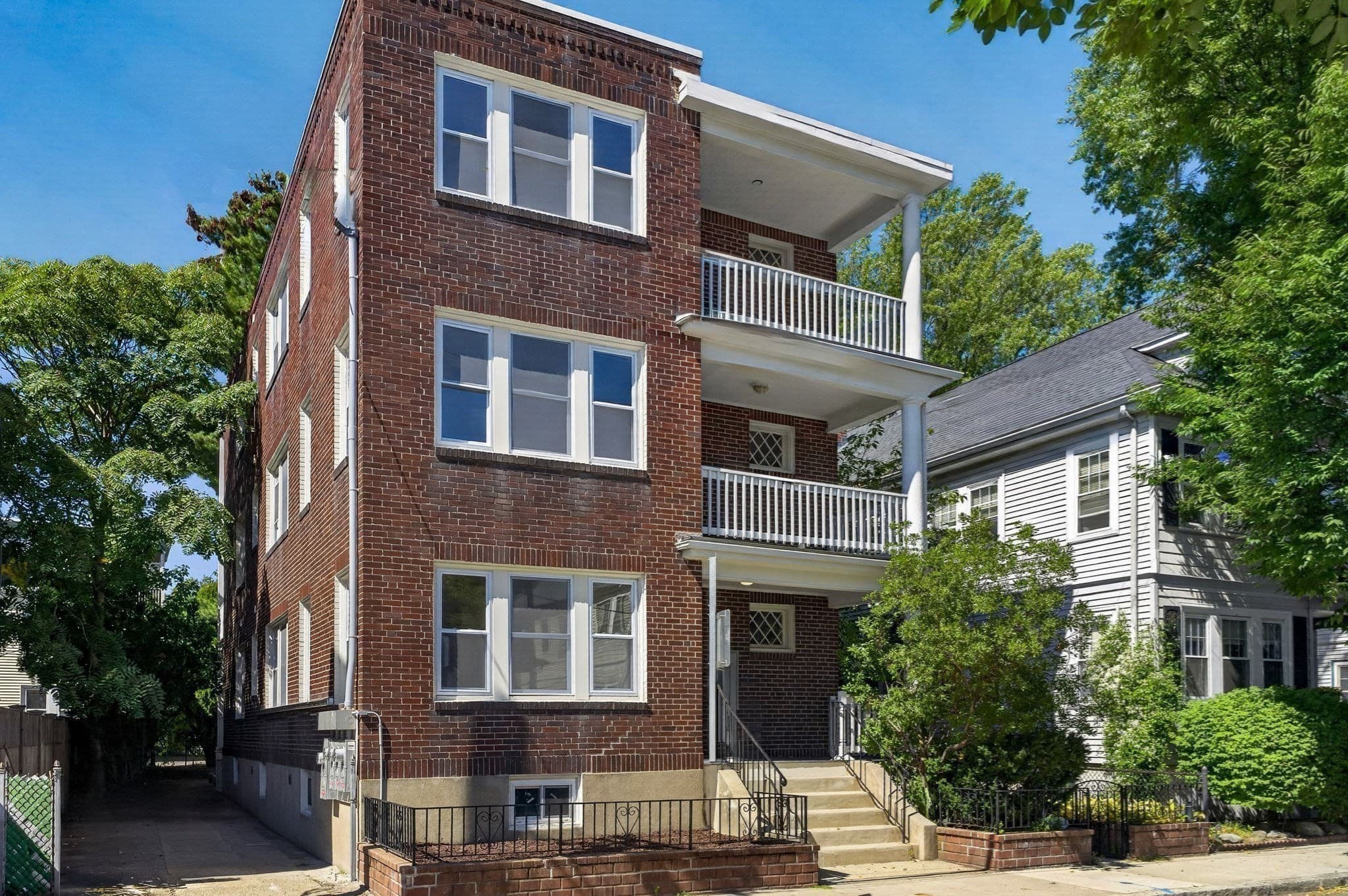Condominium at 7 Richard Ave # 3, Cambridge MA 02140, Cambridge, photo 13 of 15