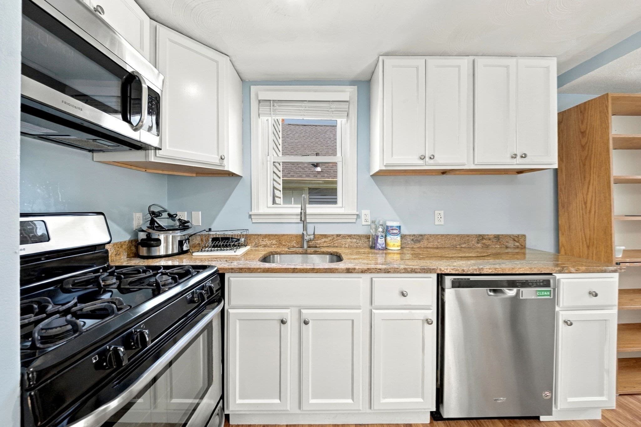 Single Family Residence at 6 Clifton Ave, Saugus MA 01906, Saugus, photo 6 of 41