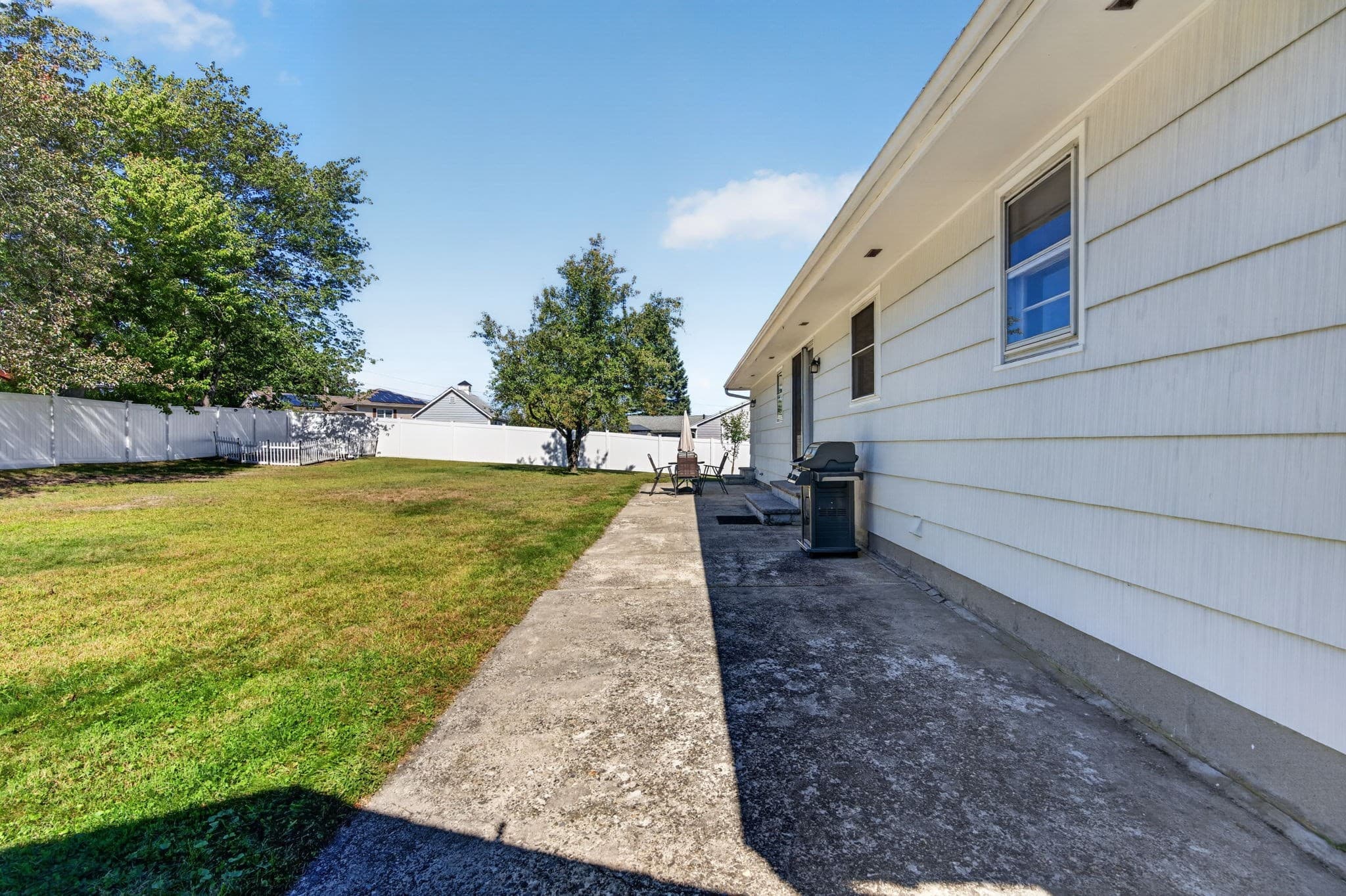 Single Family Residence at 11 Powder Hill Rd, Methuen MA 01844, Methuen, photo 37 of 40