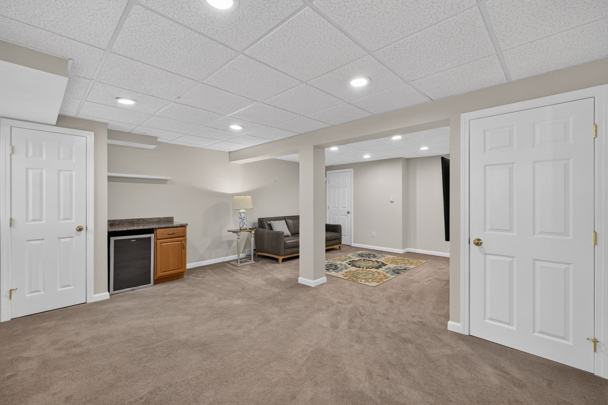 Single Family Residence at 68 Metacomet Ave, Taunton MA 02718, Taunton, photo 27 of 42