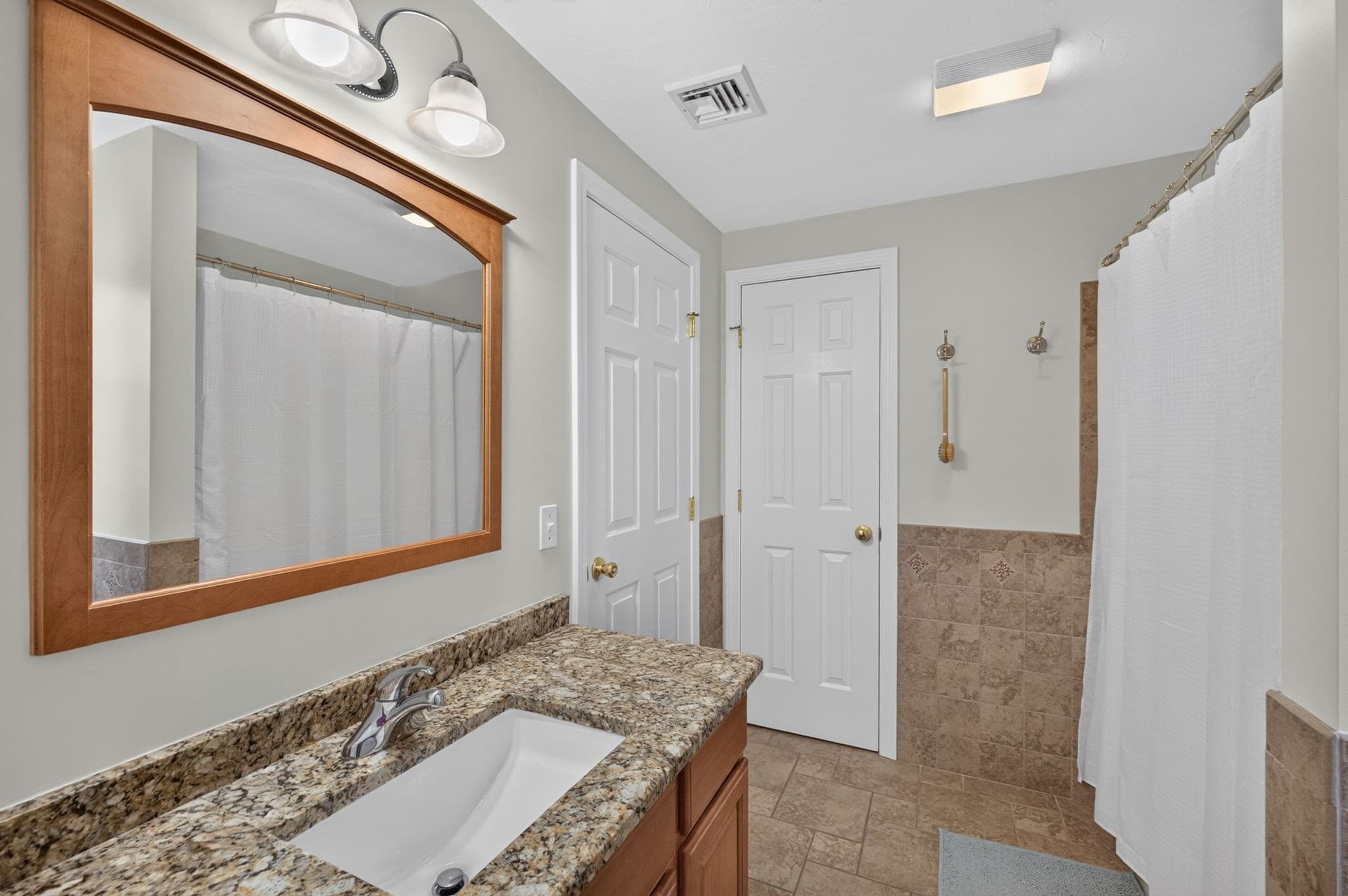 Single Family Residence at 68 Metacomet Ave, Taunton MA 02718, Taunton, photo 24 of 42