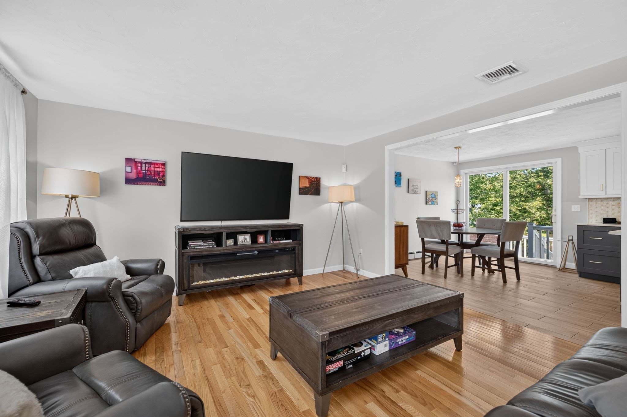 Single Family Residence at 68 Metacomet Ave, Taunton MA 02718, Taunton, photo 4 of 42