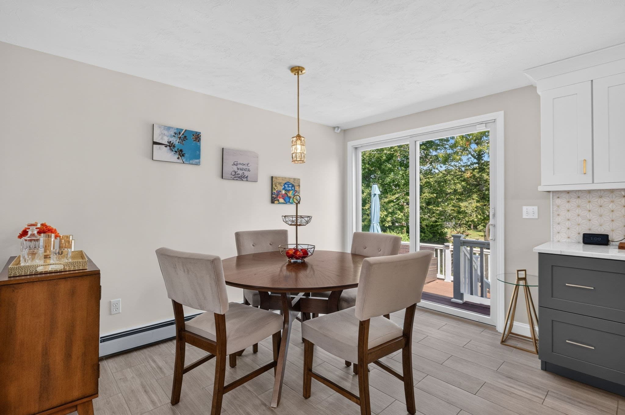 Single Family Residence at 68 Metacomet Ave, Taunton MA 02718, Taunton, photo 8 of 42