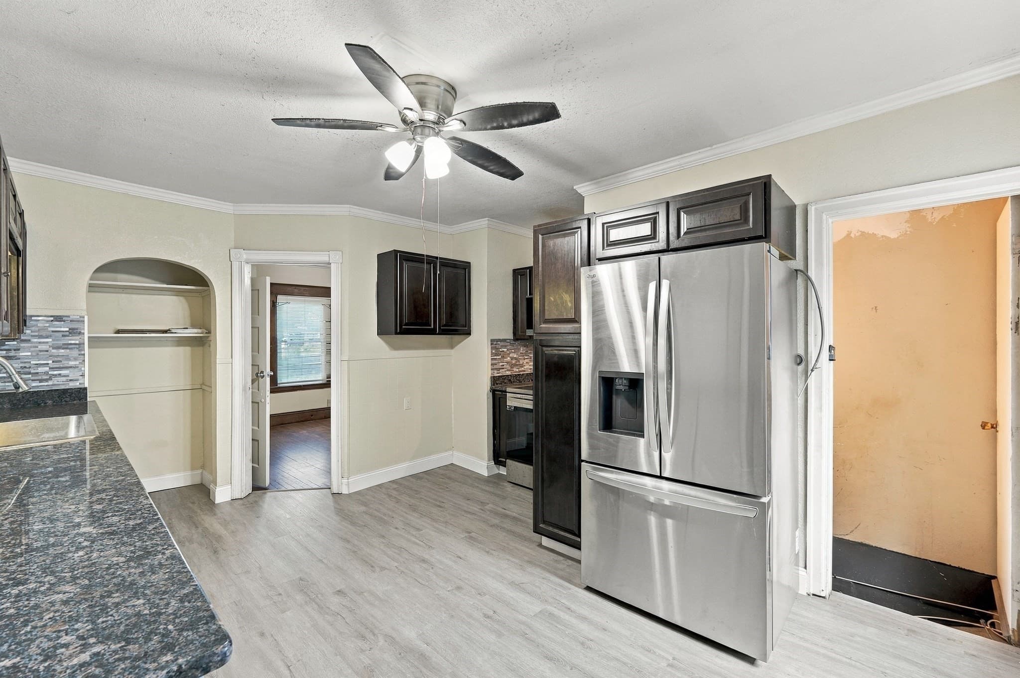 Single Family Residence at 132 Gilbert Ave, Springfield MA 01119, Springfield, photo 6 of 37