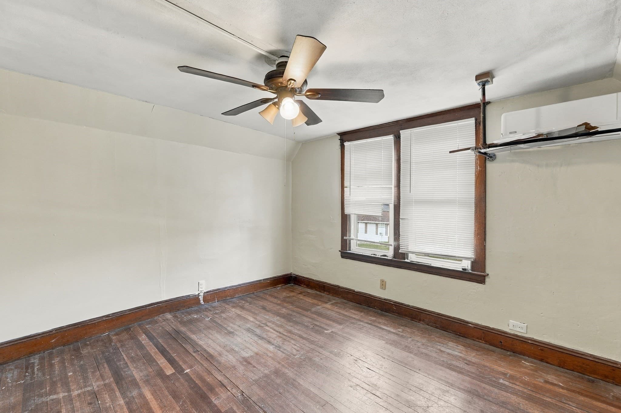 Single Family Residence at 132 Gilbert Ave, Springfield MA 01119, Springfield, photo 14 of 37