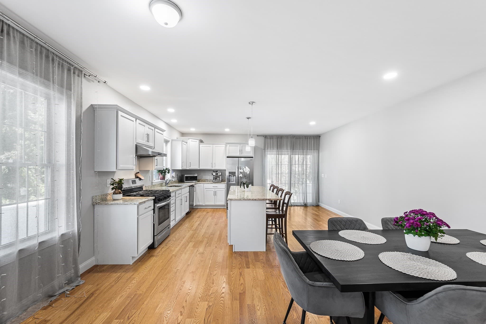 Condominium at 4 Fairmount St # A, Woburn MA 01801, Woburn, photo 7 of 42