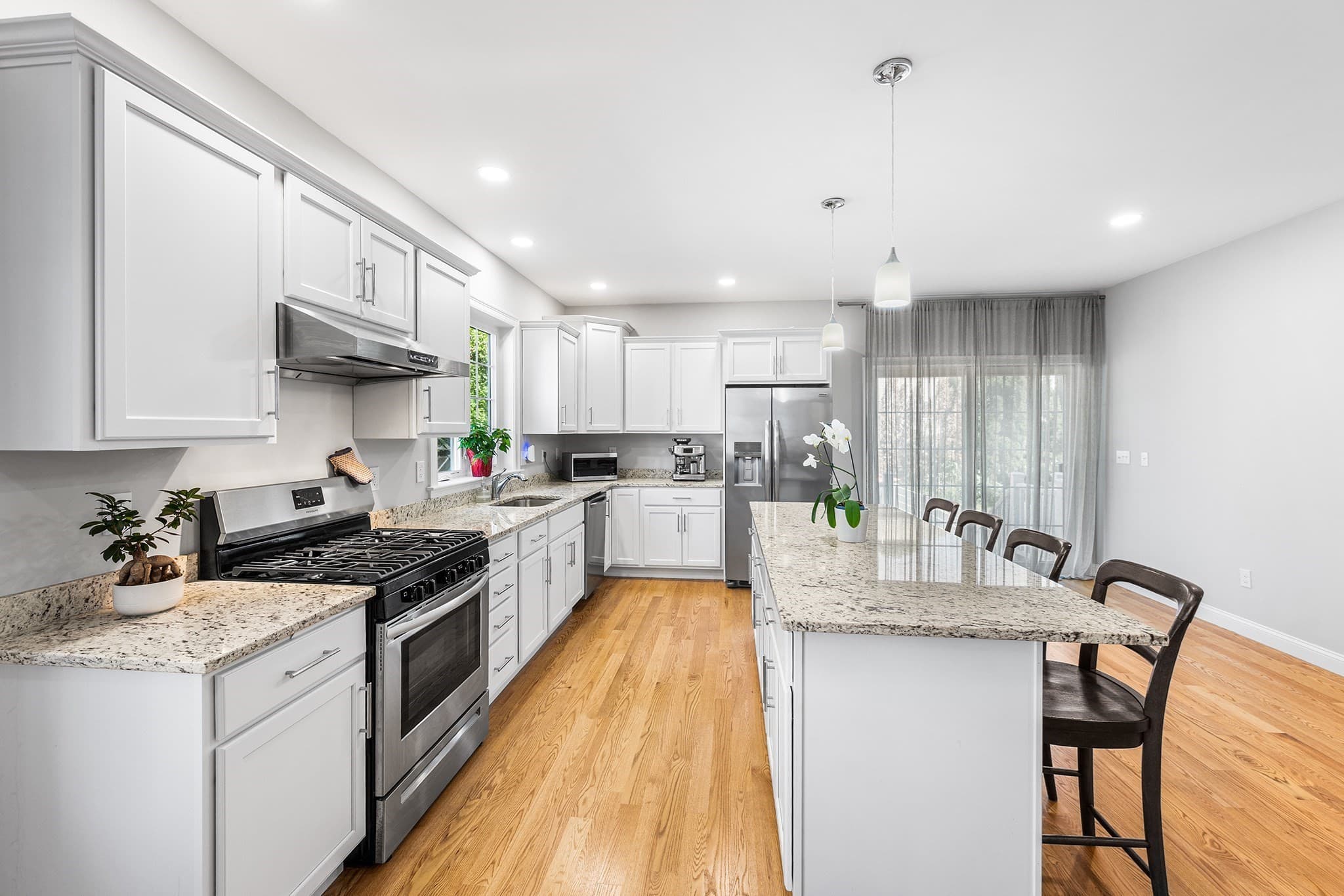 Condominium at 4 Fairmount St # A, Woburn MA 01801, Woburn, photo 9 of 42