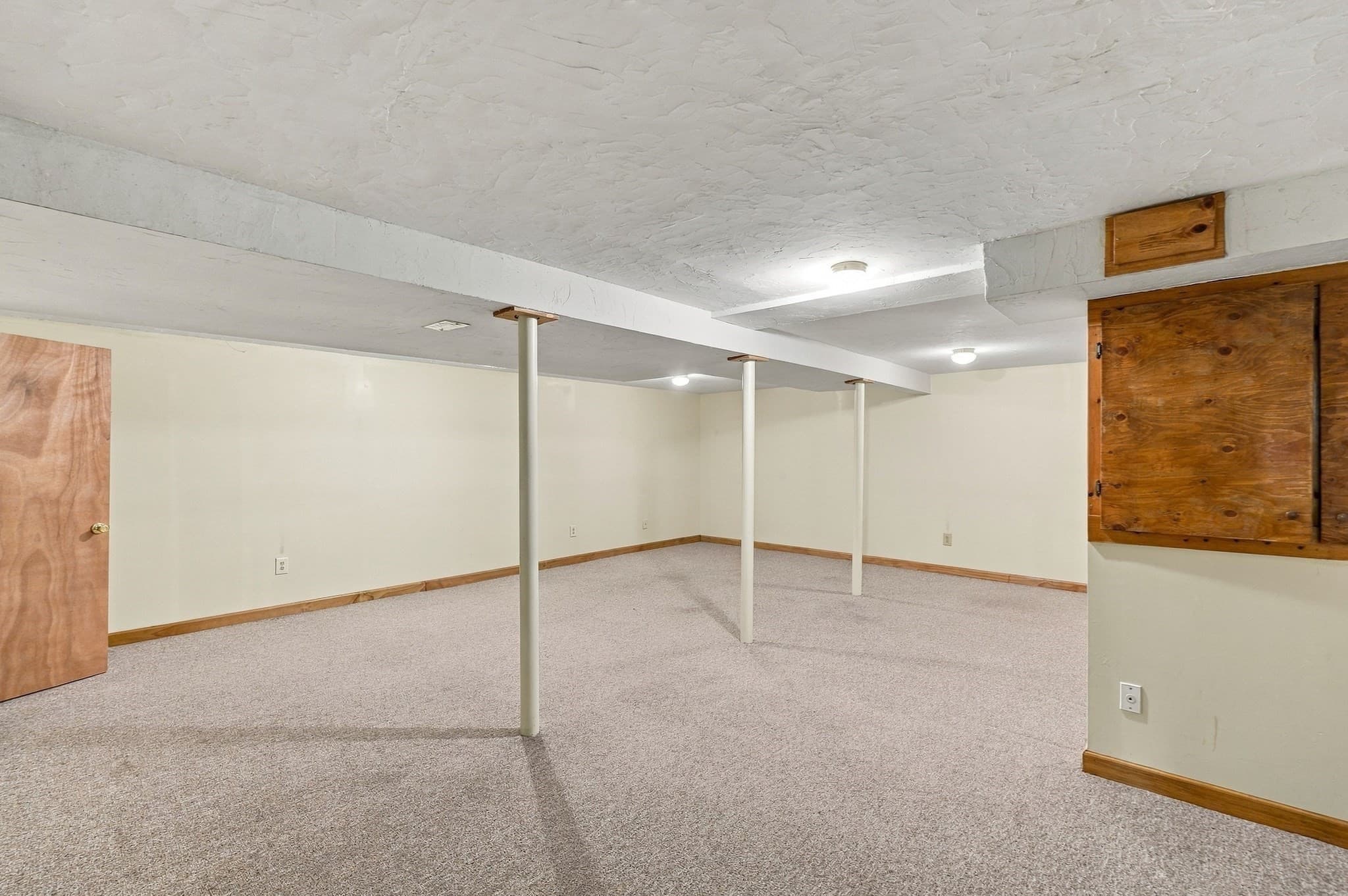 Single Family Residence at 690 Converse Street, Longmeadow MA 01106, Longmeadow, photo 32 of 39