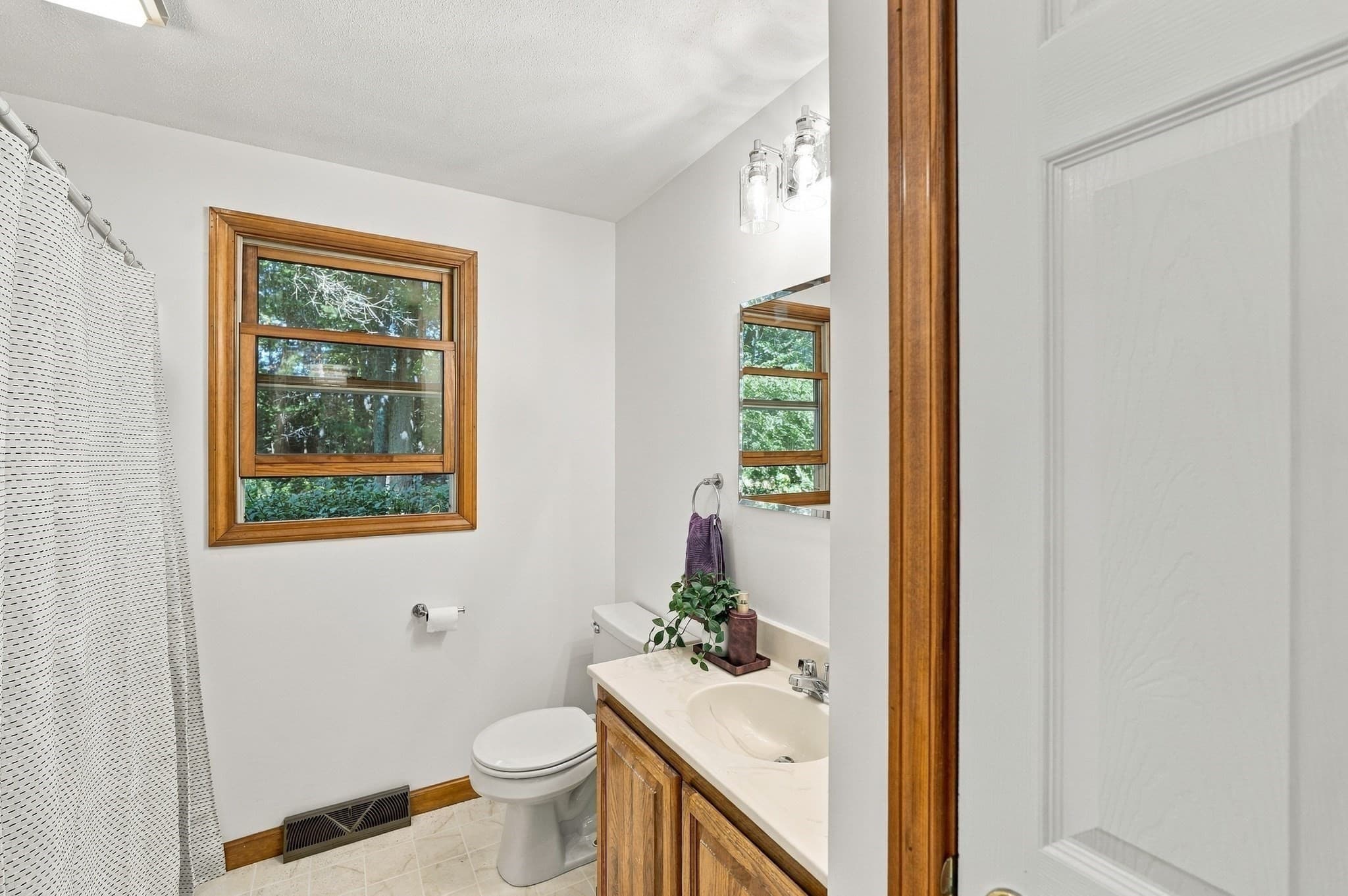 Single Family Residence at 690 Converse Street, Longmeadow MA 01106, Longmeadow, photo 19 of 39