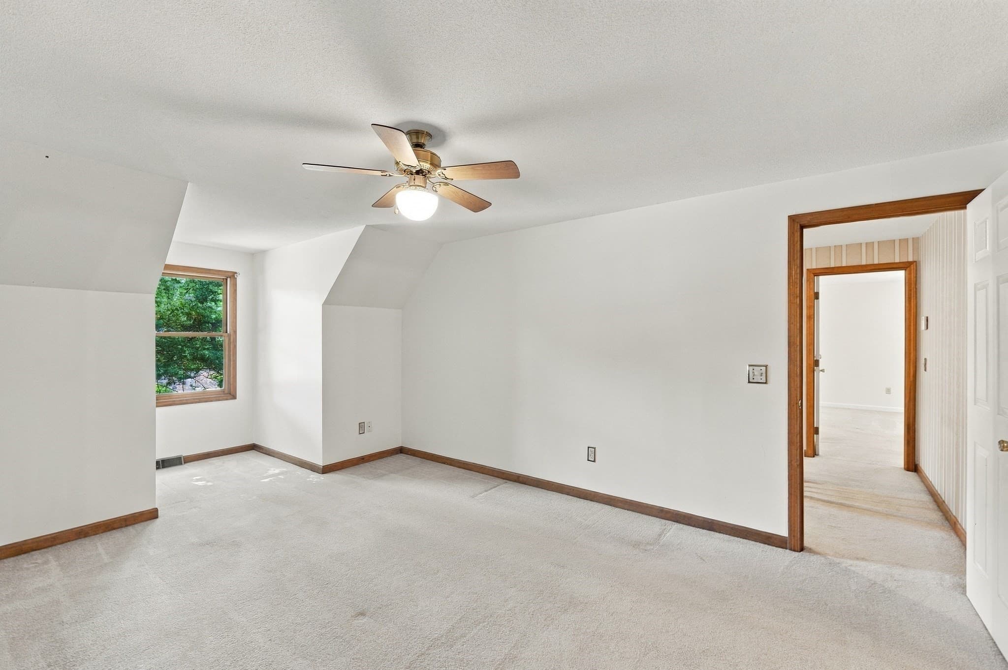 Single Family Residence at 690 Converse Street, Longmeadow MA 01106, Longmeadow, photo 21 of 39