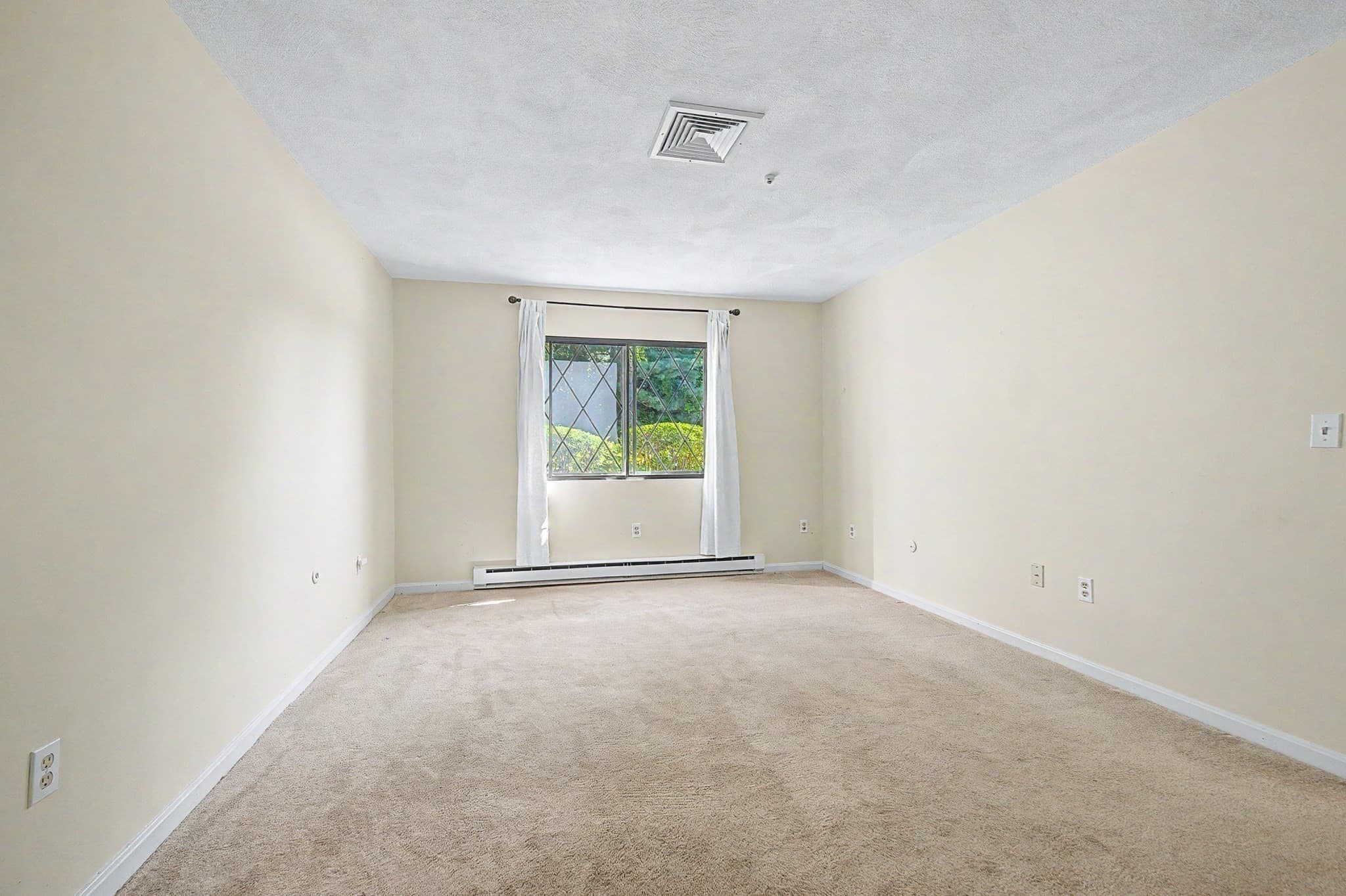 Condominium at 29 Rainbow Pond Dr. # B1, Walpole MA 02081, Walpole, photo 16 of 35