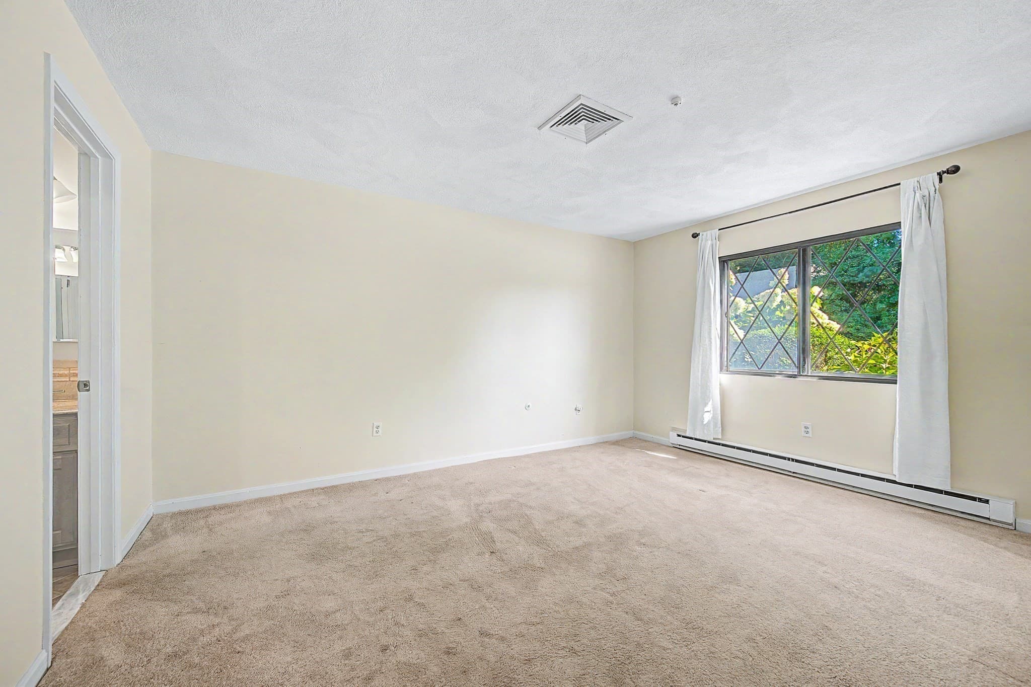 Condominium at 29 Rainbow Pond Dr. # B1, Walpole MA 02081, Walpole, photo 14 of 35