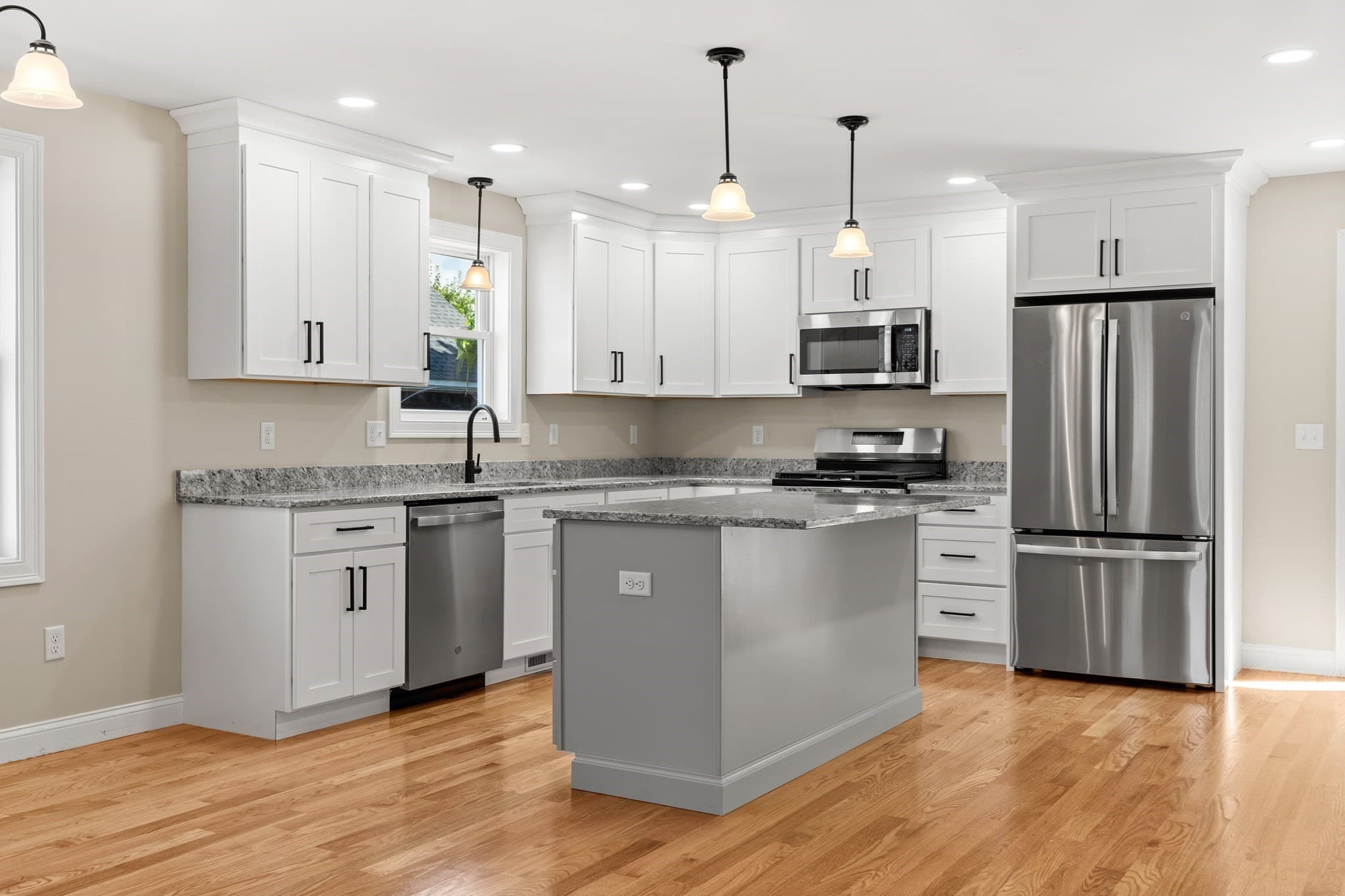 Multi Family at 28-30 Quigley Ave, Chelmsford MA 01863, photo 7 of 25