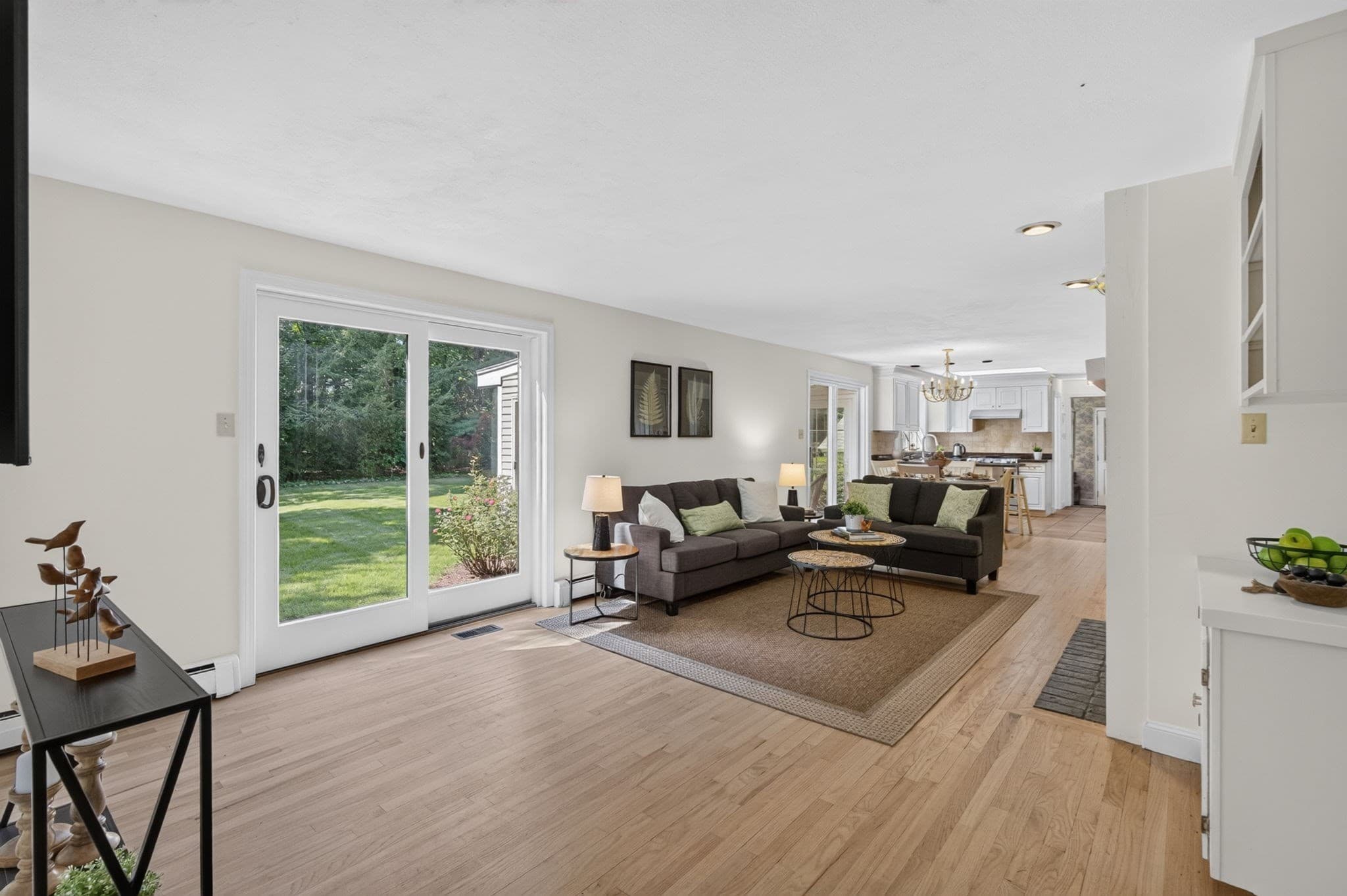 Single Family Residence at 132 Brentwood Cir, North Andover MA 01845, North Andover, photo 16 of 42