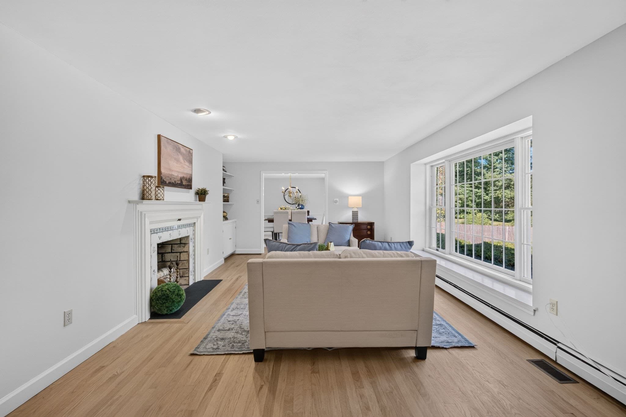 Single Family Residence at 132 Brentwood Cir, North Andover MA 01845, North Andover, photo 4 of 42