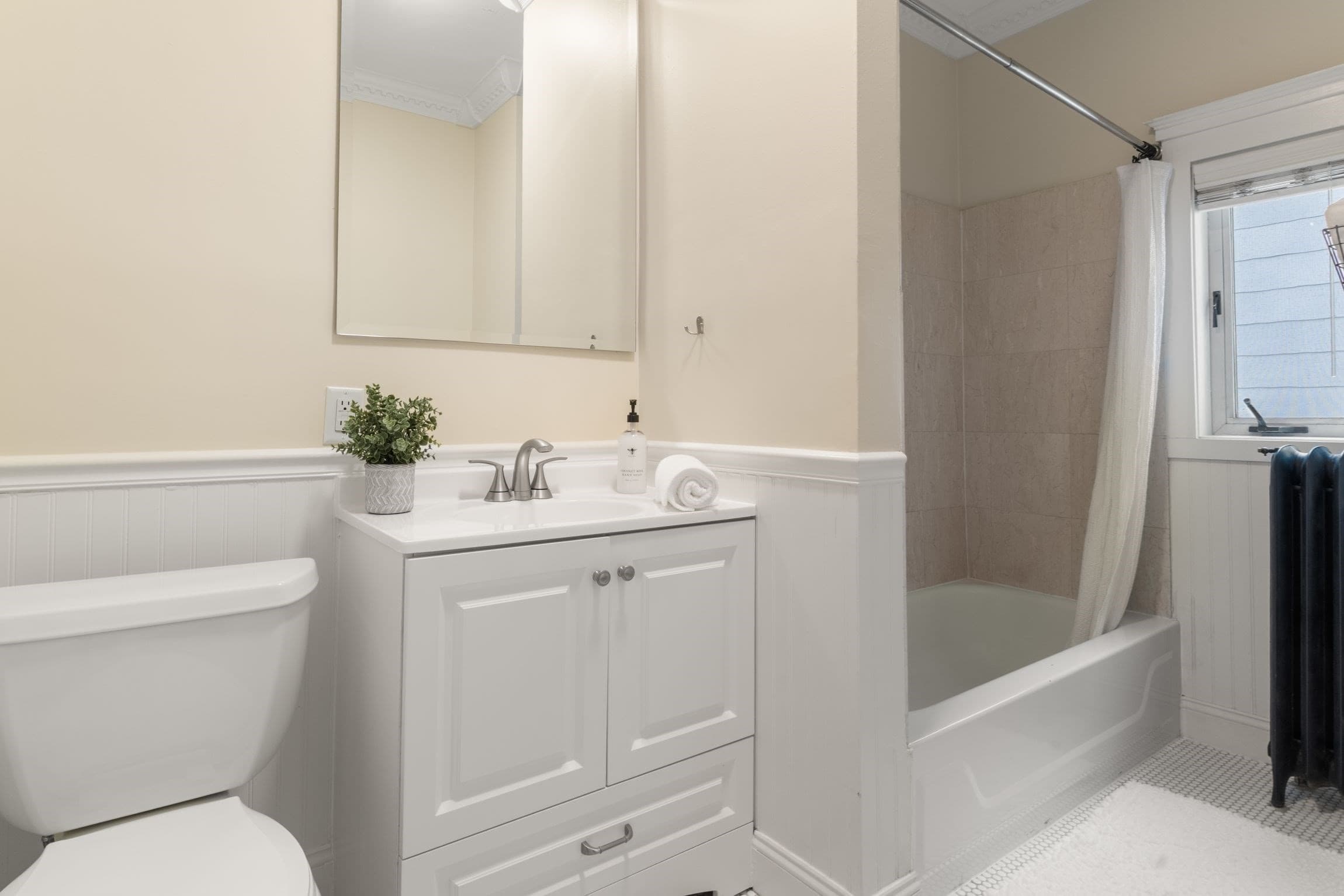 Condominium at 171 Savin Hill Ave # 2, Boston MA 02125, Boston, photo 21 of 27