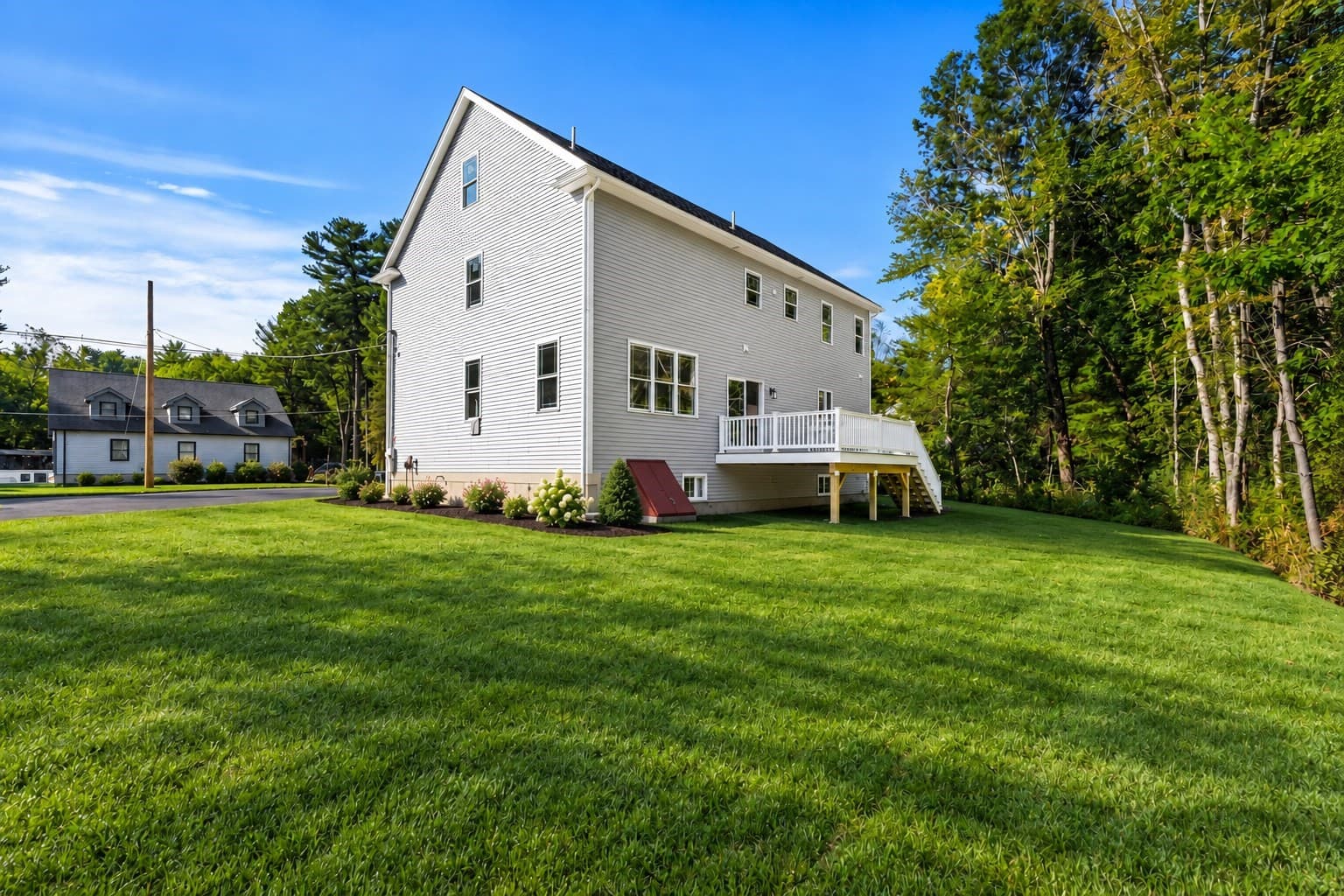 Single Family Residence at 160 Vale St, Tewksbury MA 01876, Tewksbury, photo 6 of 8