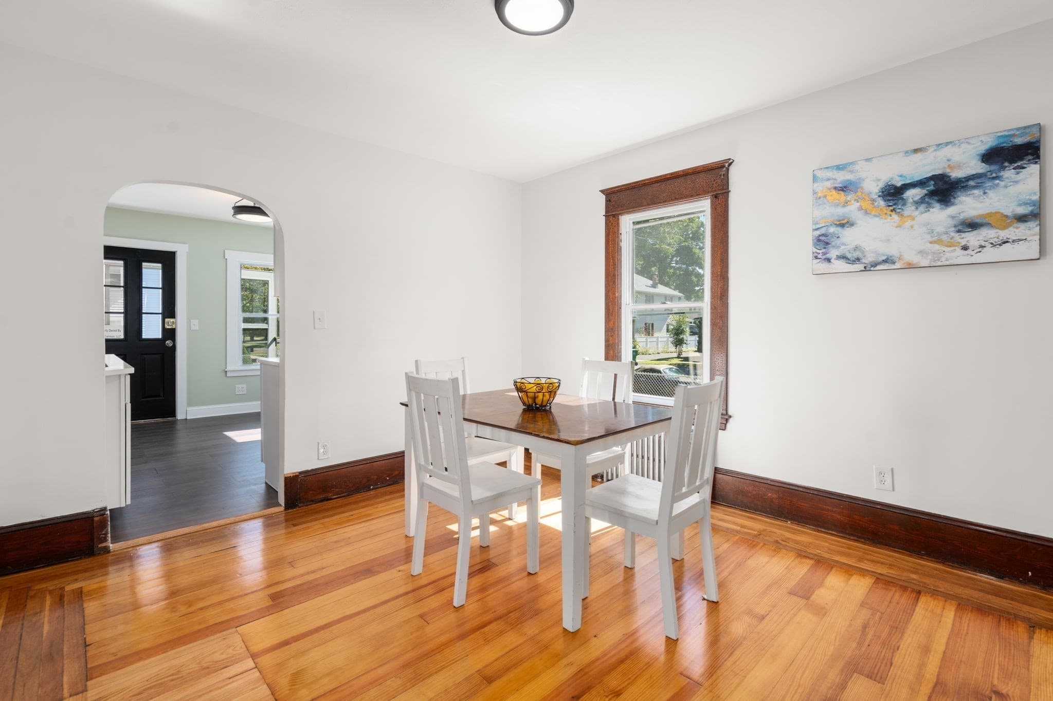 Single Family Residence at 549 Chicopee St, Chicopee MA 01013, Chicopee, photo 11 of 28