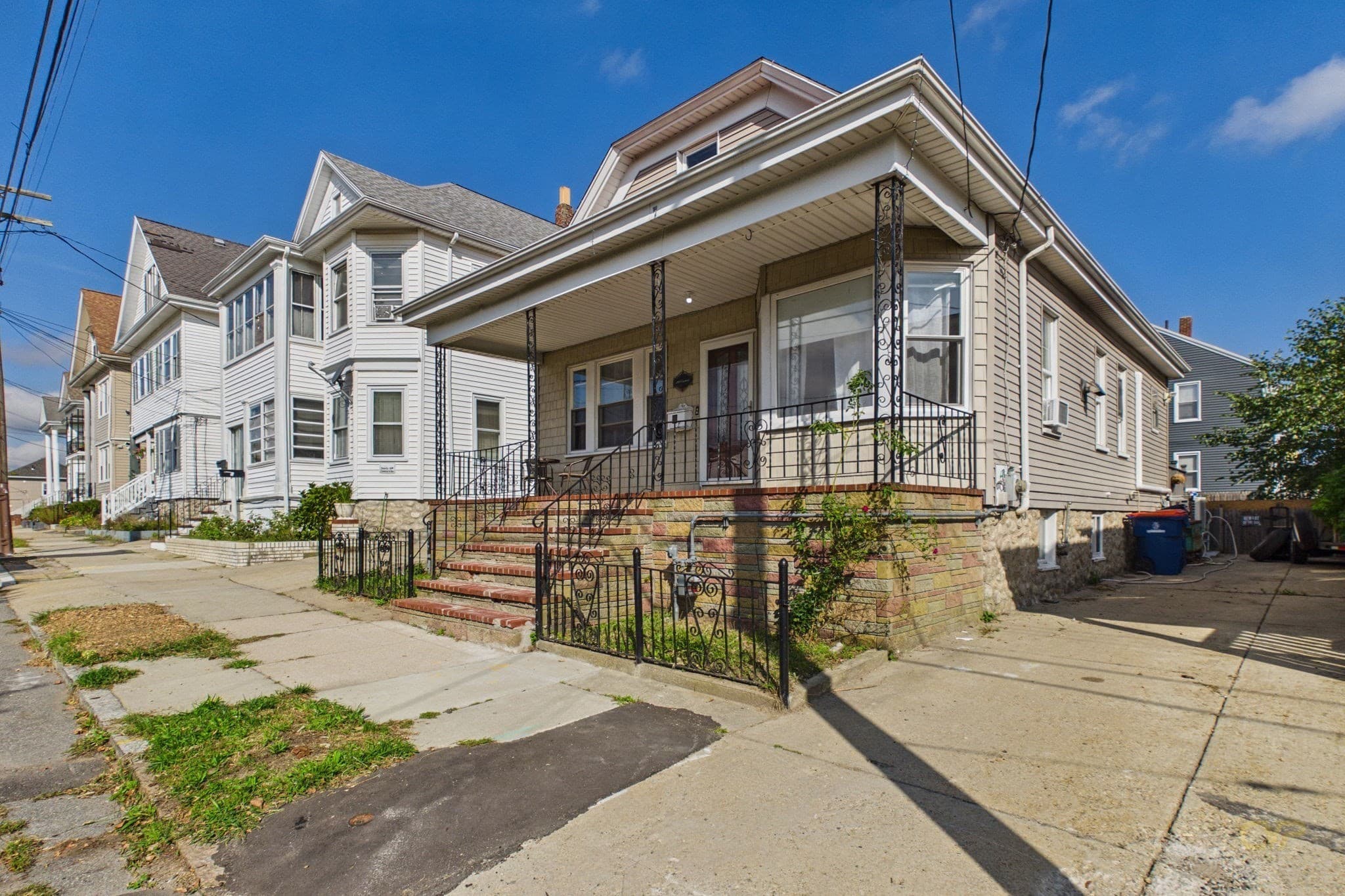 Single Family Residence at 249 Central Ave, New Bedford MA 02745, New Bedford, photo 5 of 35