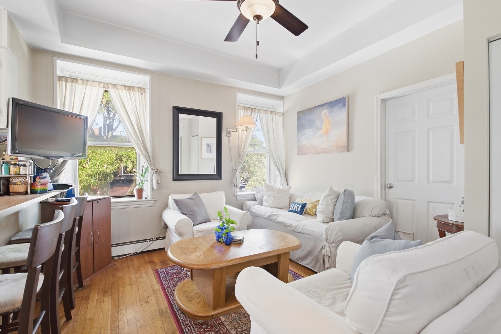 Condominium at 513-515 E 6th St # 3, Boston MA 02127, Boston, photo 2 of 10
